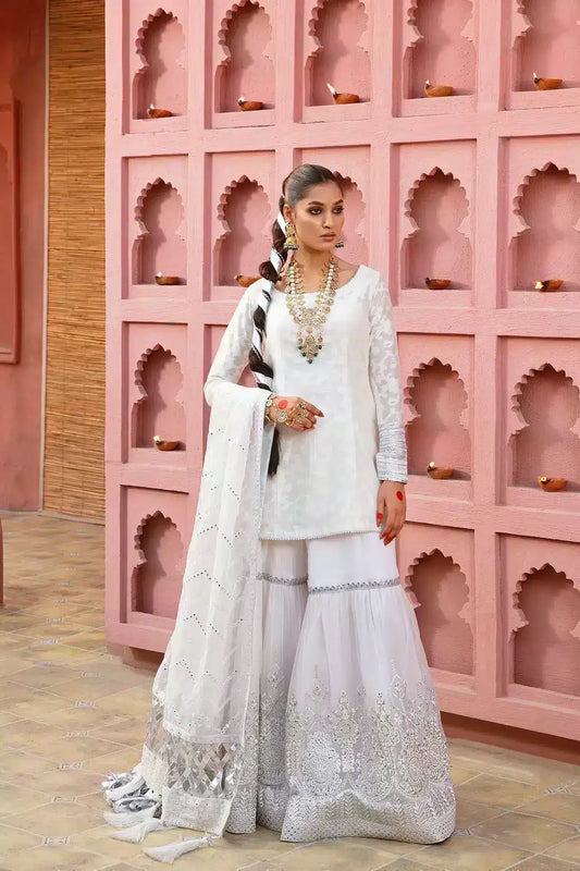Nilofer Shahid | Nur e Subh Formals | Chandni