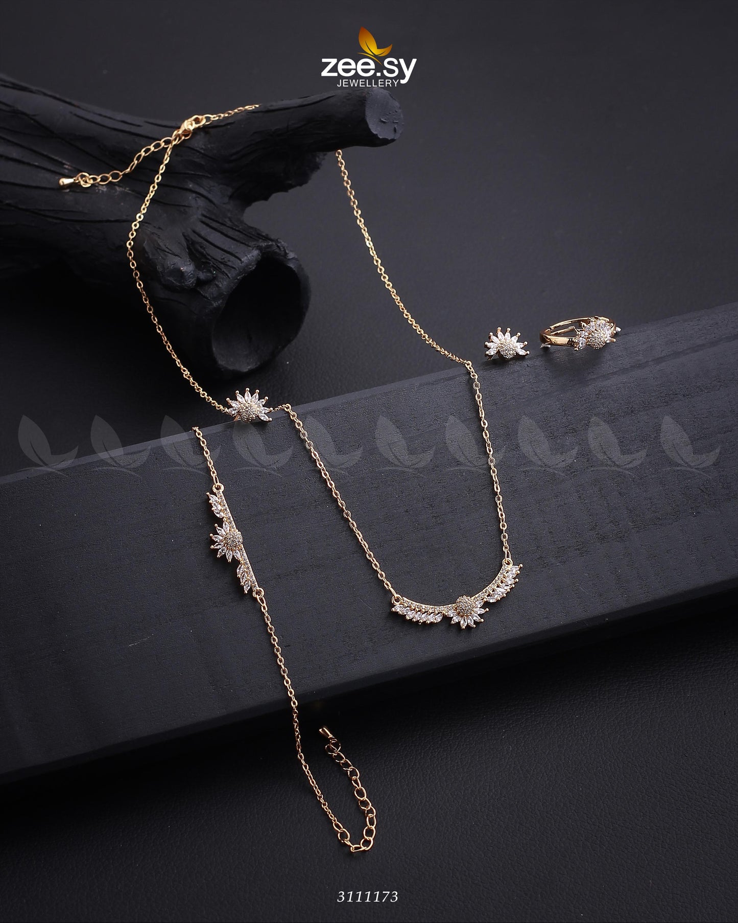 Sparrow Pendant - Pendants