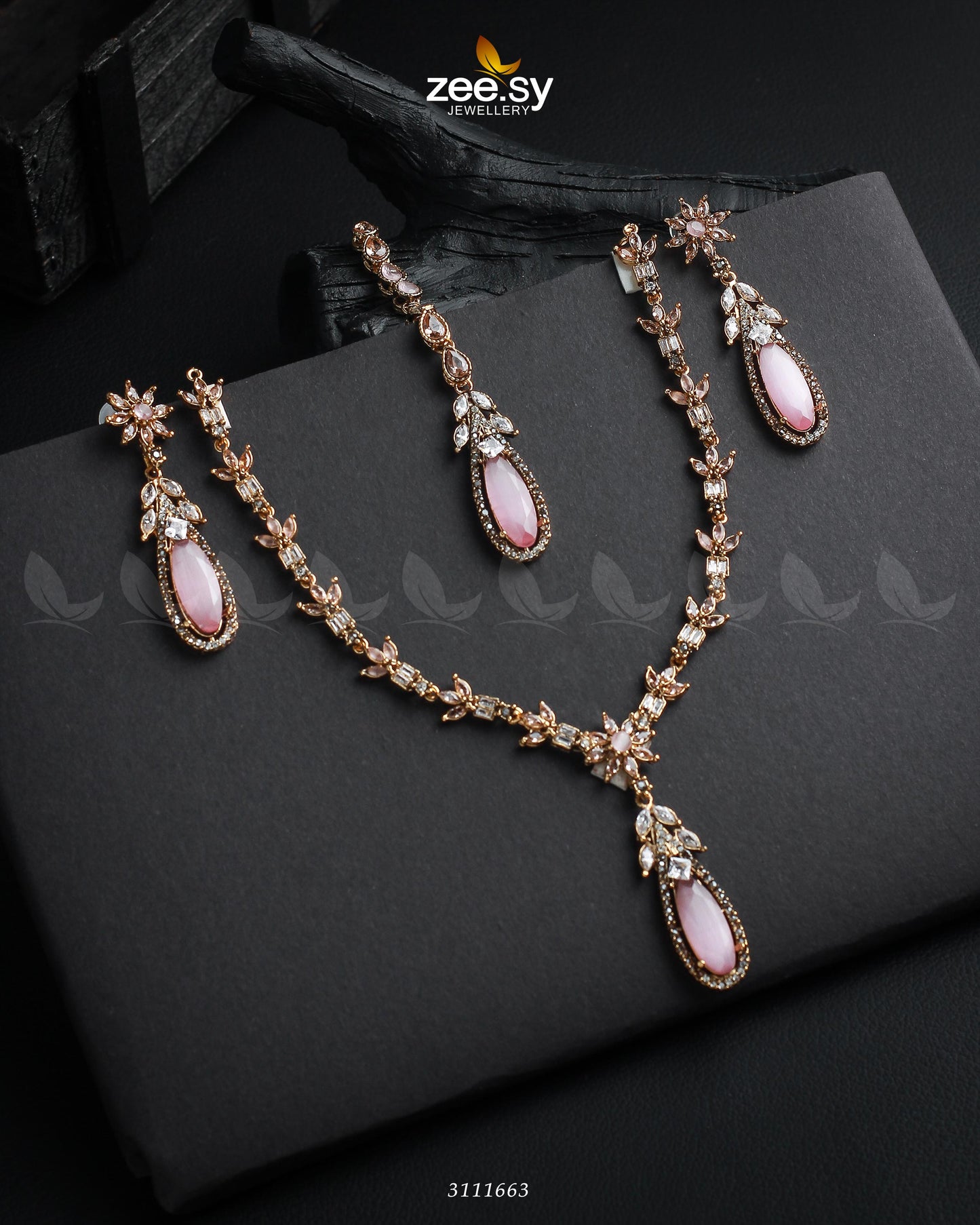 Saba Qamar Necklace Sets - Necklace Sets