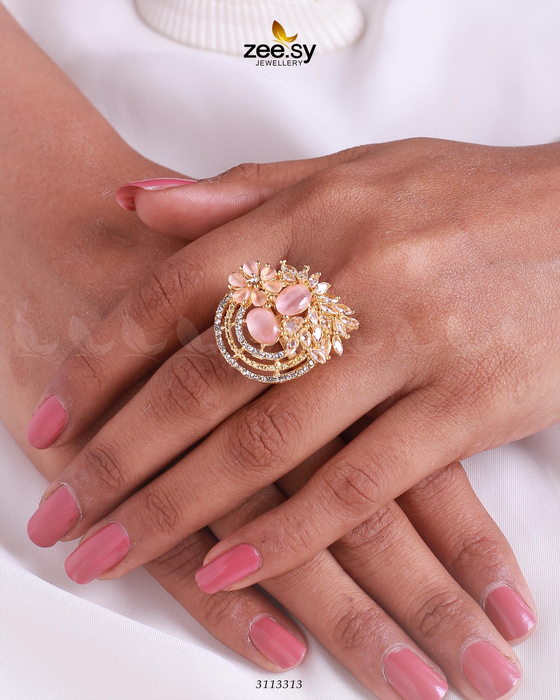 Zoya's Ring - Finger Ring