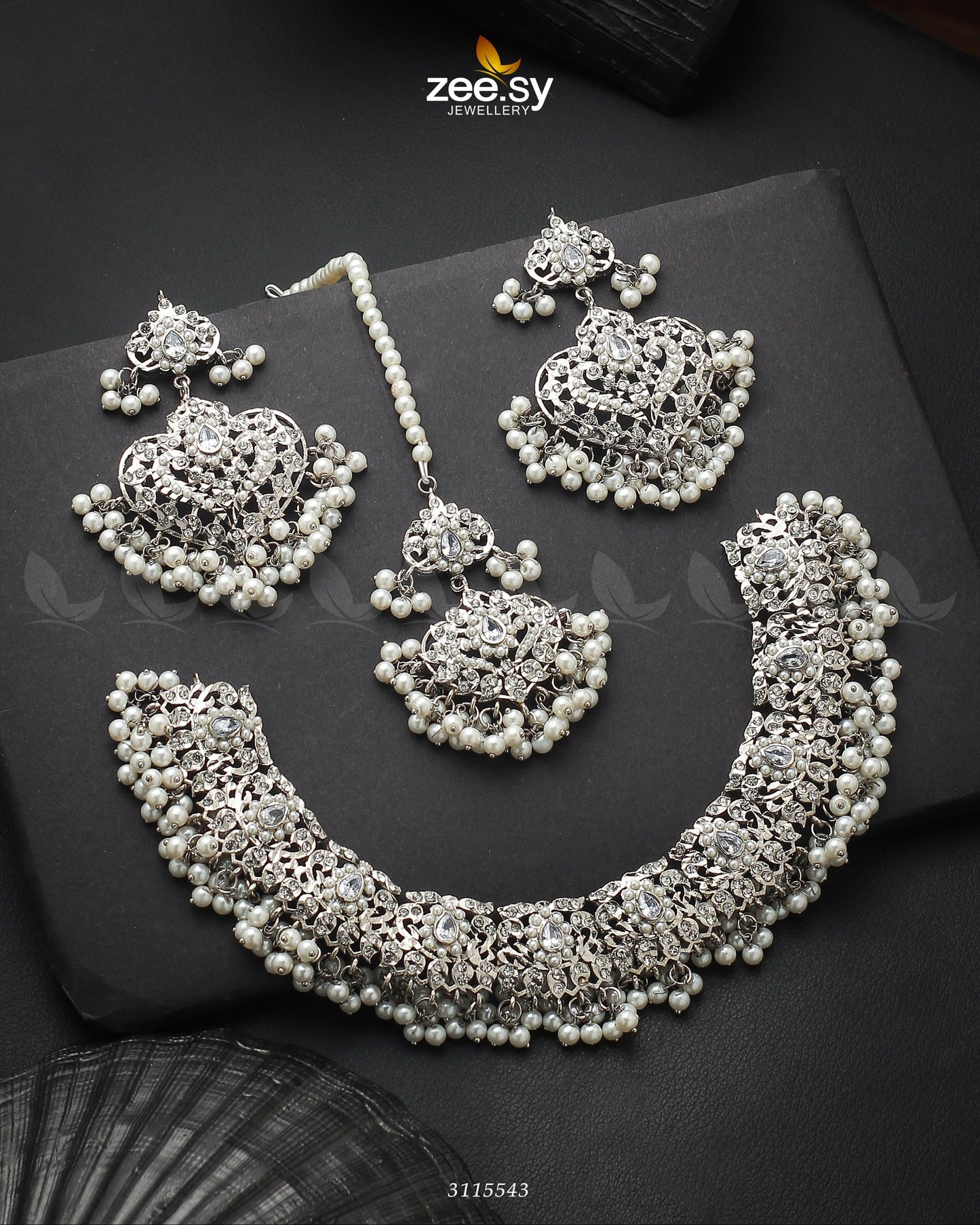 Gracious Necklace Set - Necklace Sets