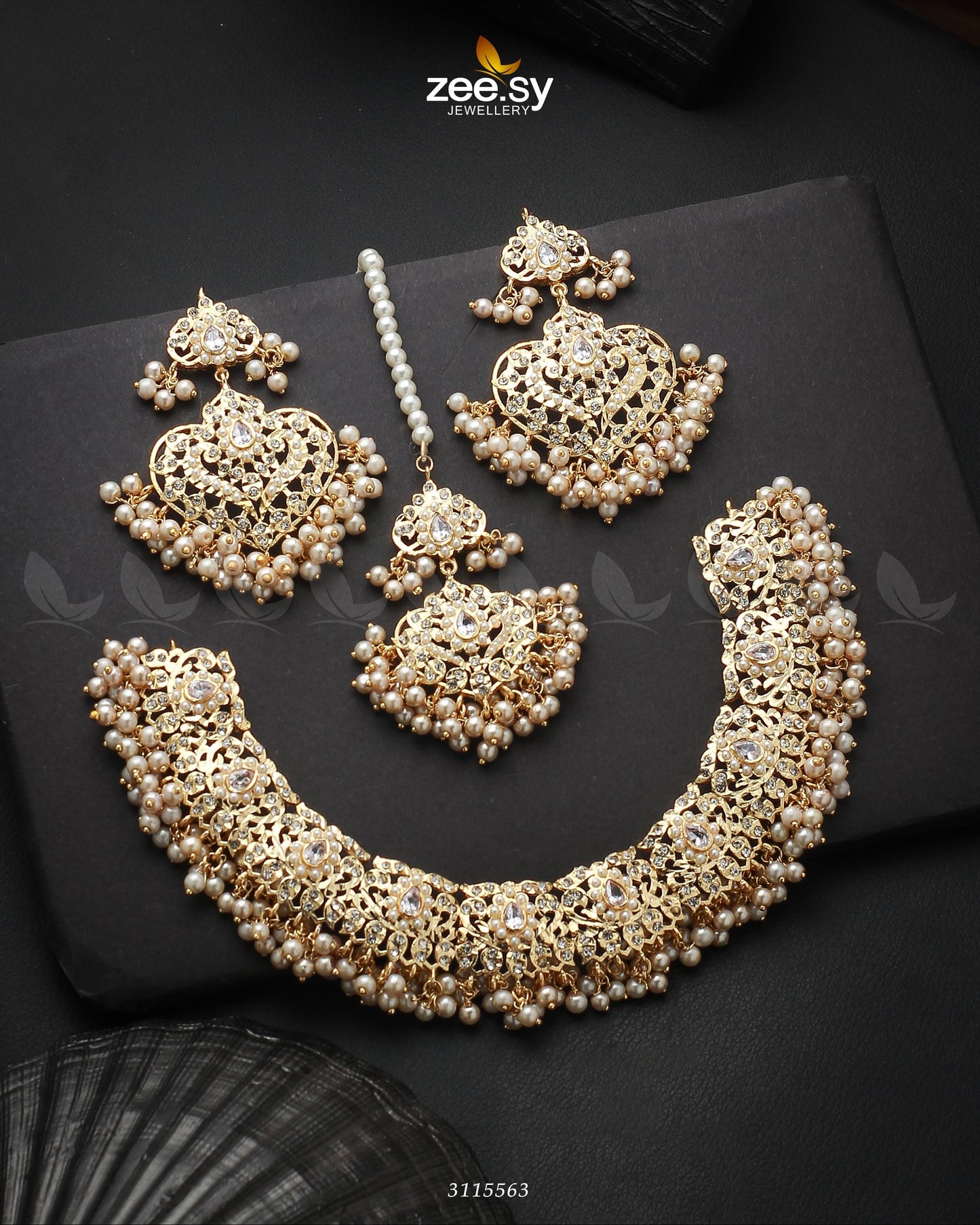 Gracious Necklace Set - Necklace Sets