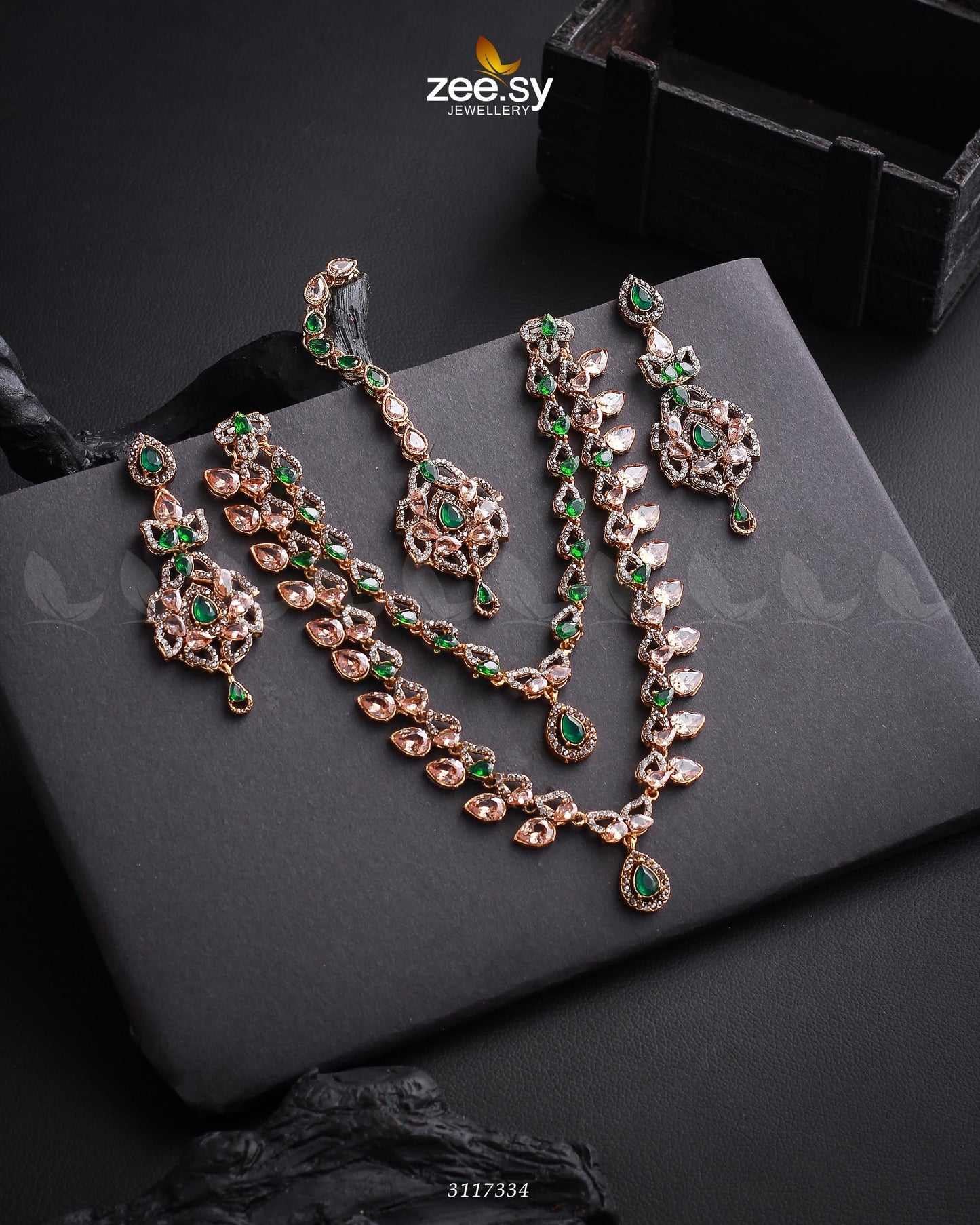 Urwa Hocane Necklace Set - Necklace Sets