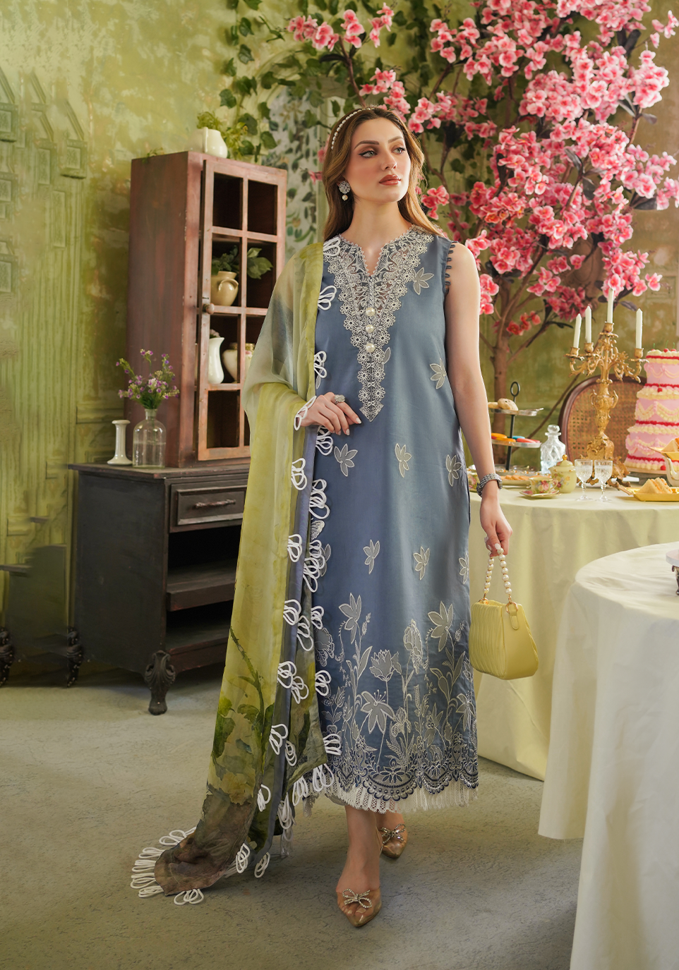 Zarqash | Tresor Luxury Lawn 24 | ZQT 004 THISTLE - Maria Faisal