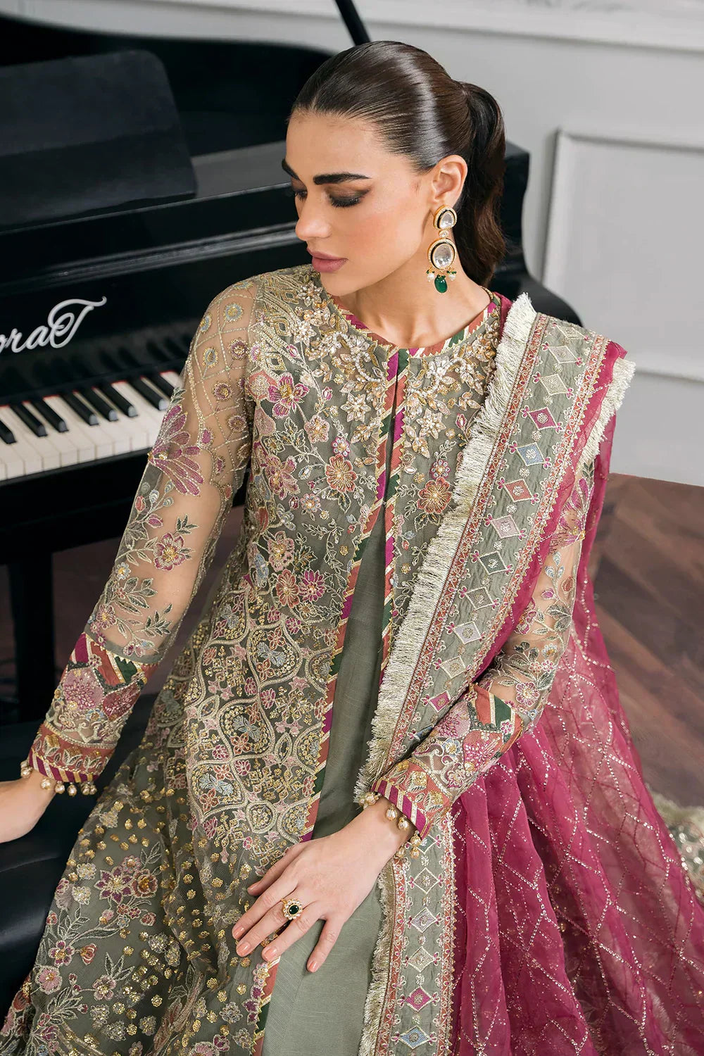 Baroque | Chantelle Embroidered Collection | CH12-02