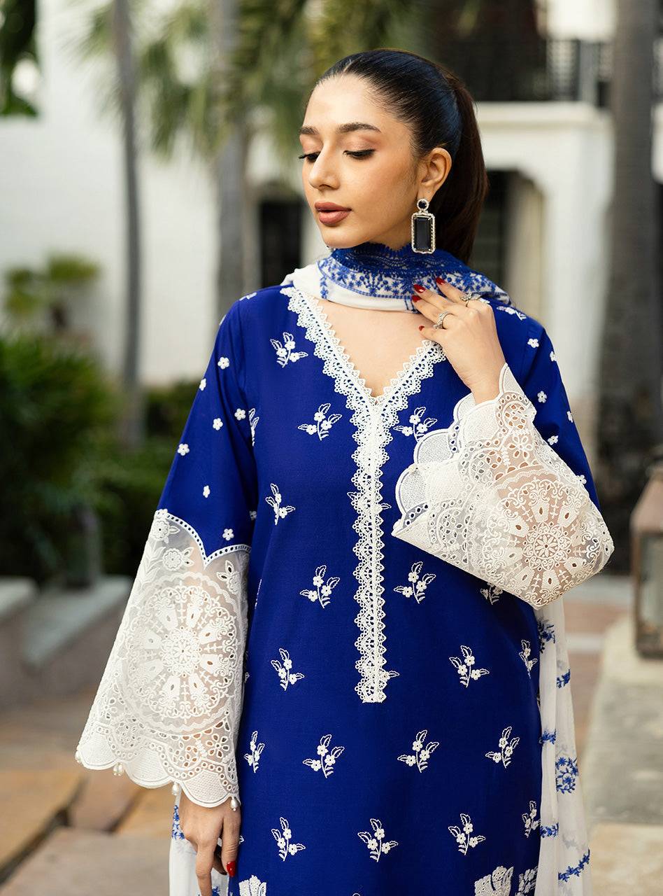 Zainab Chottani | Chikankari 25 | Sia - 11B by Maria Faisal - Registered Vendor of : Zainab Chottani - type : Ladies Clothes - 100% original wedding dresses