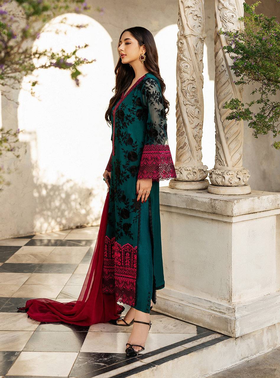Zainab Chottani | Ramadan Edit 25 | Emerald Twilight by Maria Faisal - Registered Vendor of : Zainab Chottani - type : Ladies Clothes - 100% original wedding dresses