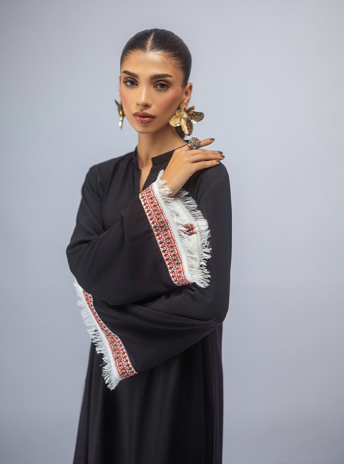 Zainab Chottani | Aara Moonsoon Edit | Monochrome Dream