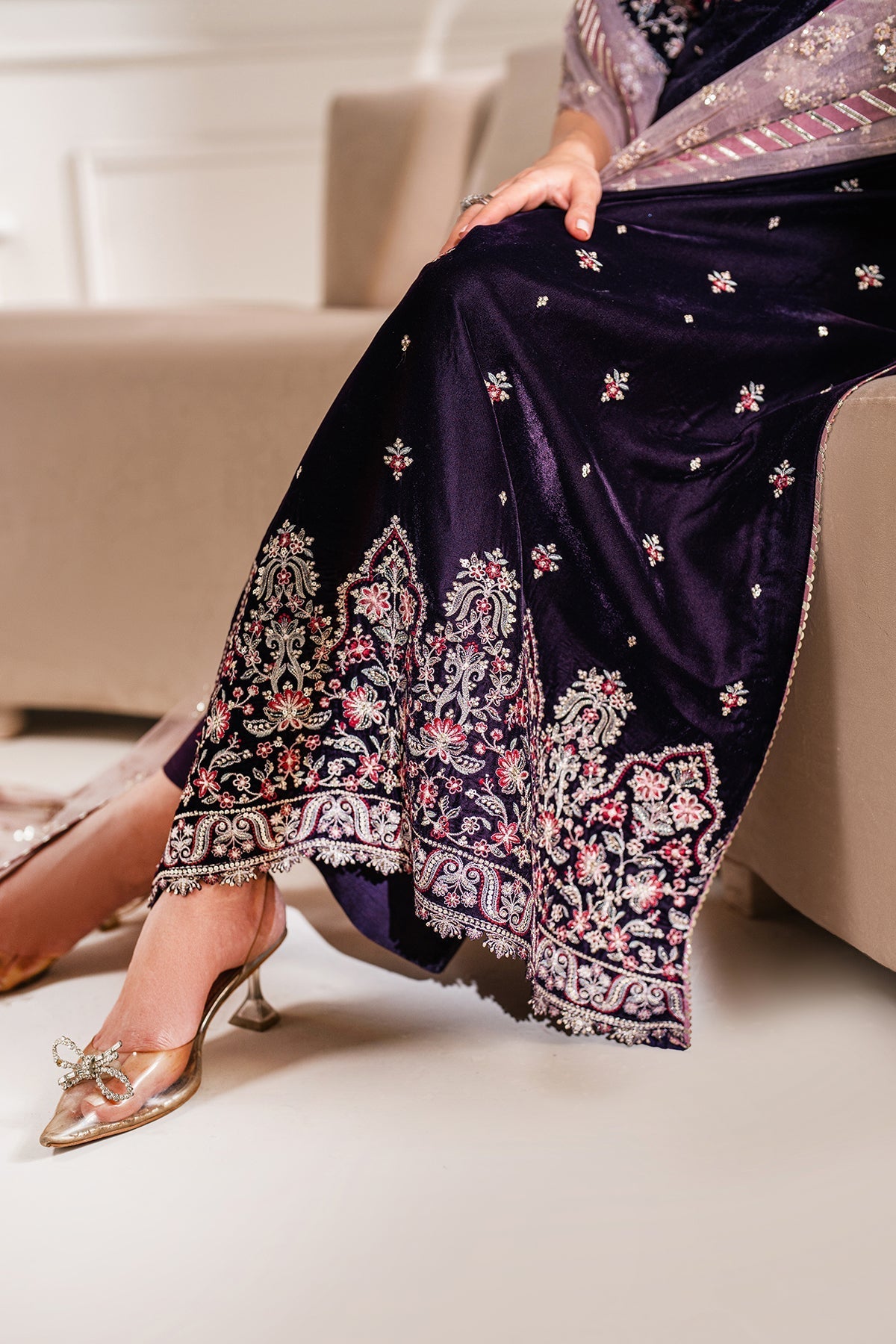 Baroque | Jahanara Luxury Velvet 24 | UF-750 - Designer Dress with Intricate embroidery and embellishments. Shop elegent wedding dress at Maria Faisal.