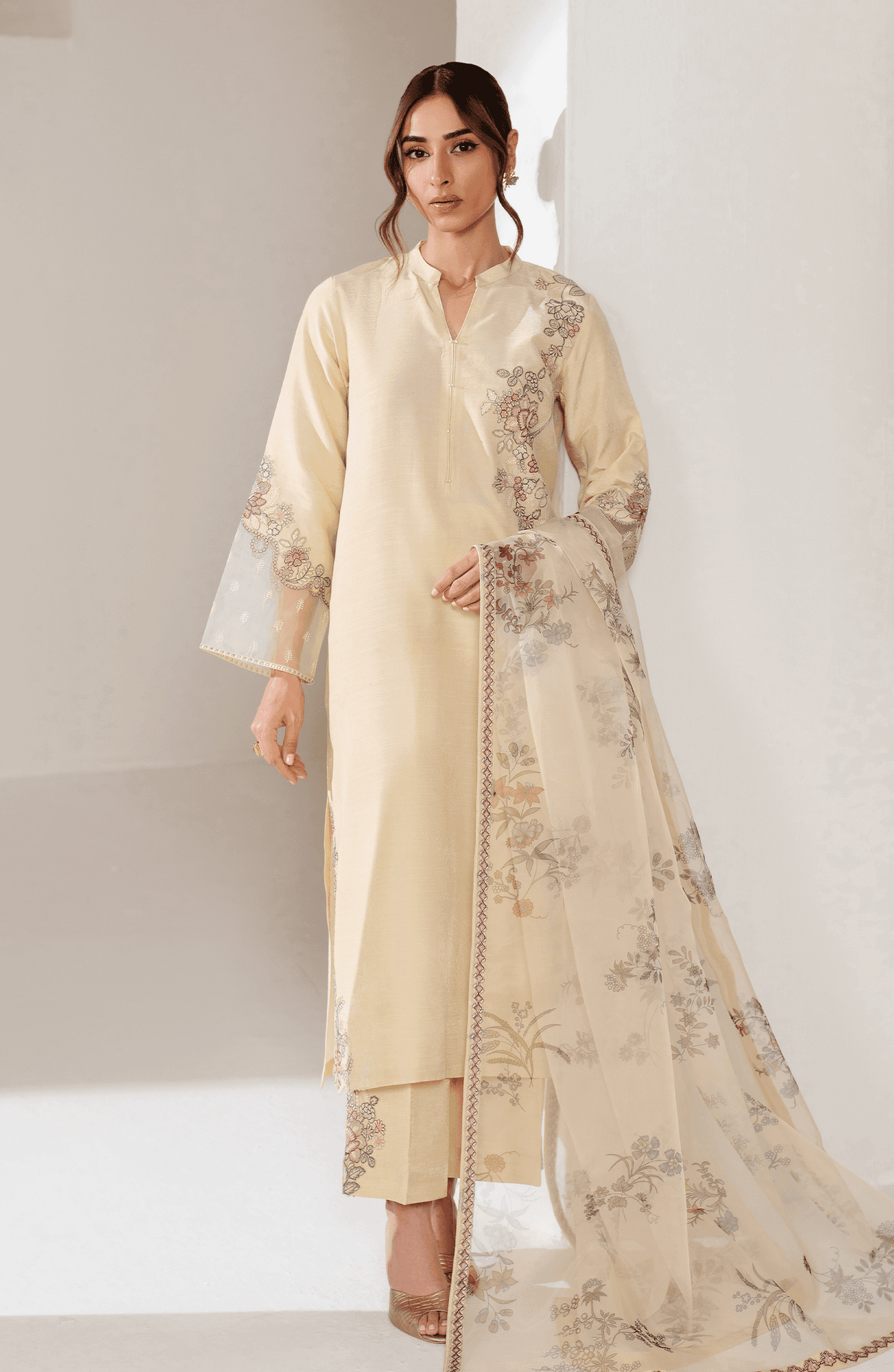 Seran | Eid Luxe Pret 25 | LENCI by Maria Faisal - Registered Vendor of : Seran - type : Ladies Clothes - 100% original wedding dresses