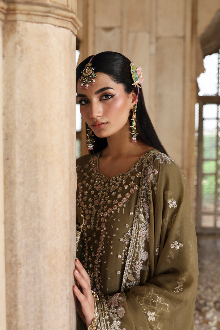 Emaan Adeel | Romansiyyah Luxury Formals | OLIVEA - Ladies Clothes - Maria Faisal