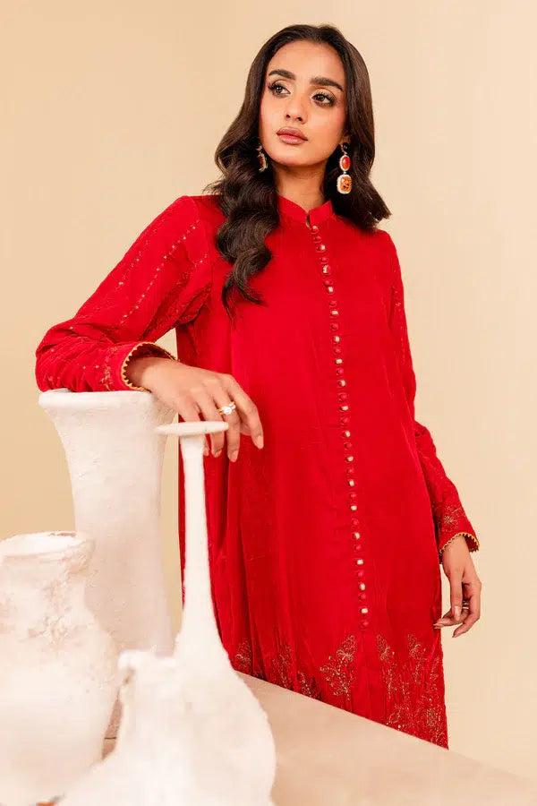 Nureh | Shades of Winter | Omairah