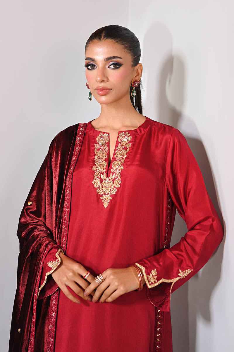 Hue Pret | Farasha Luxury Winter | Nurgul - Ladies Clothes - Maria Faisal