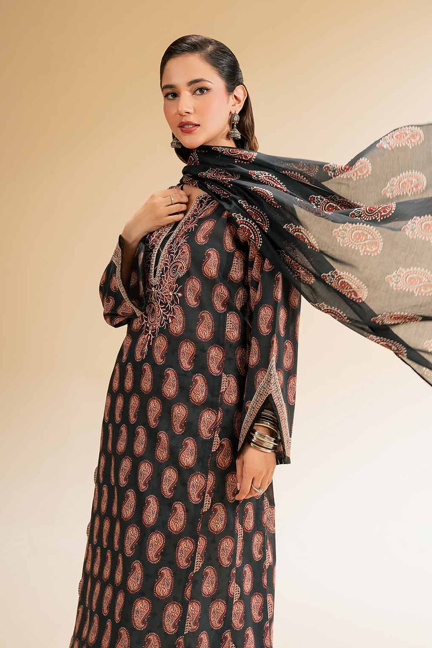Nishat | Cross Season Edit | 42519175 - Ladies Clothes