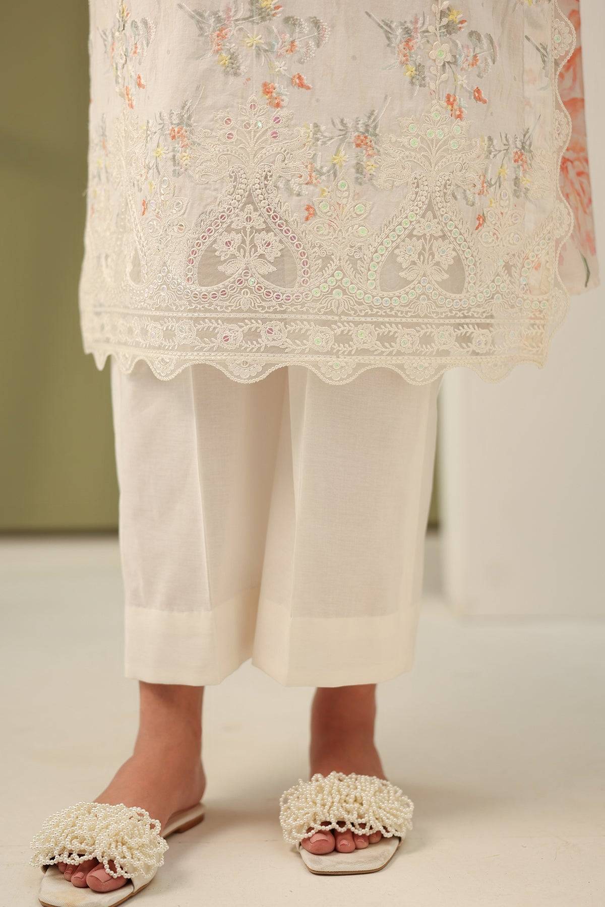 Baroque | Eid Printique | EMBROIDERED PRINTED LAWN UF-4181 by Maria Faisal - Registered Vendor of : Baroque - type : Ladies Clothes - 100% original wedding dresses