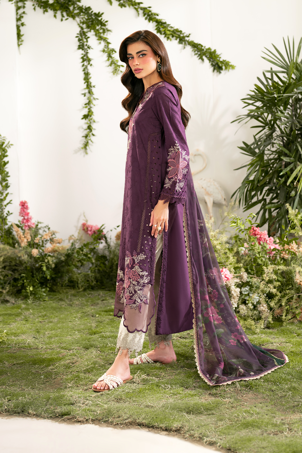 Iznik | Festive Edition | IFE-03 by Maria Faisal - Registered Vendor of : Iznik - type : Ladies Clothes - 100% original wedding dresses