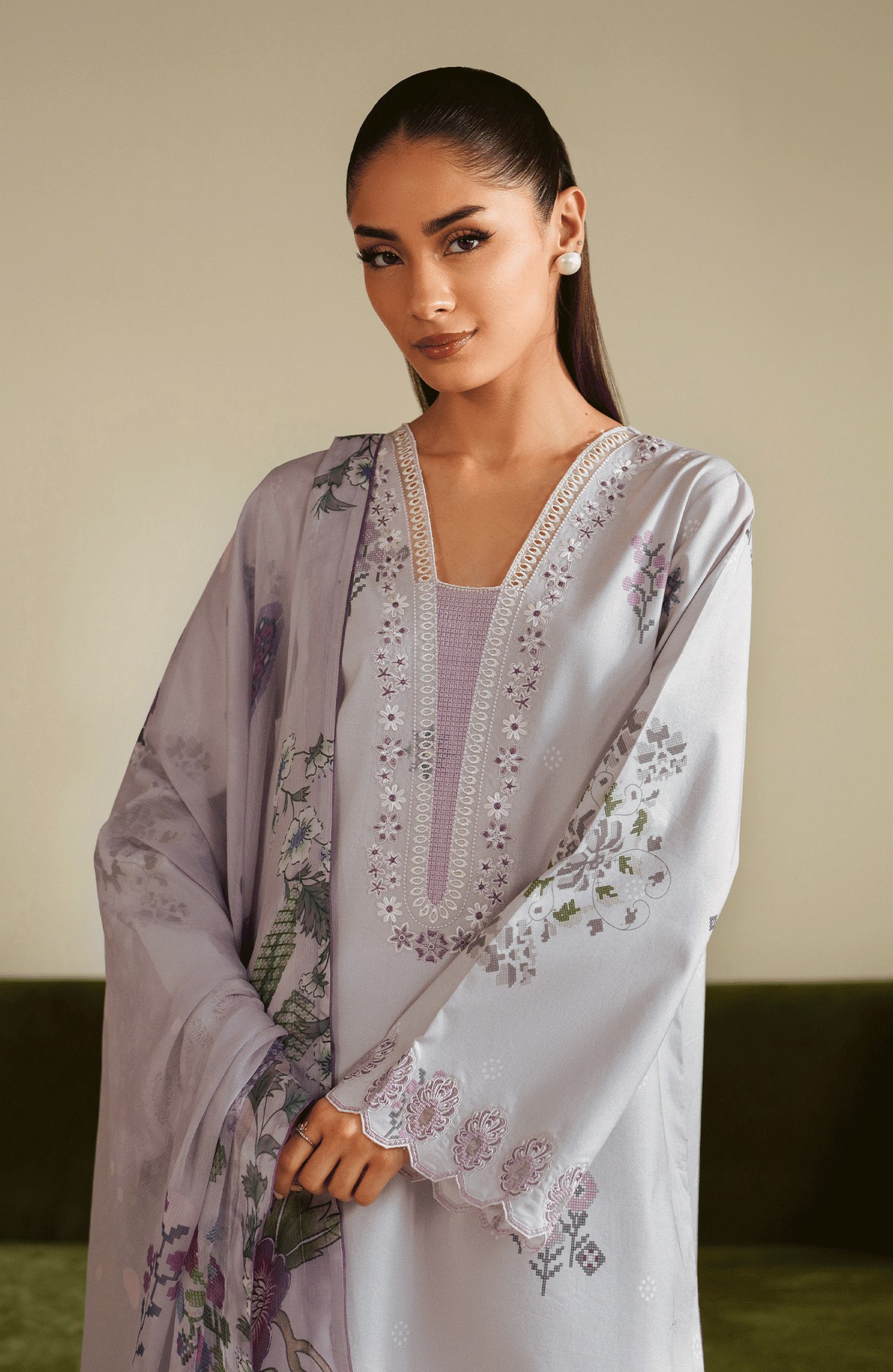 Seran | Ilara Cambric | LAVARA - Ladies Clothes - Maria Faisal