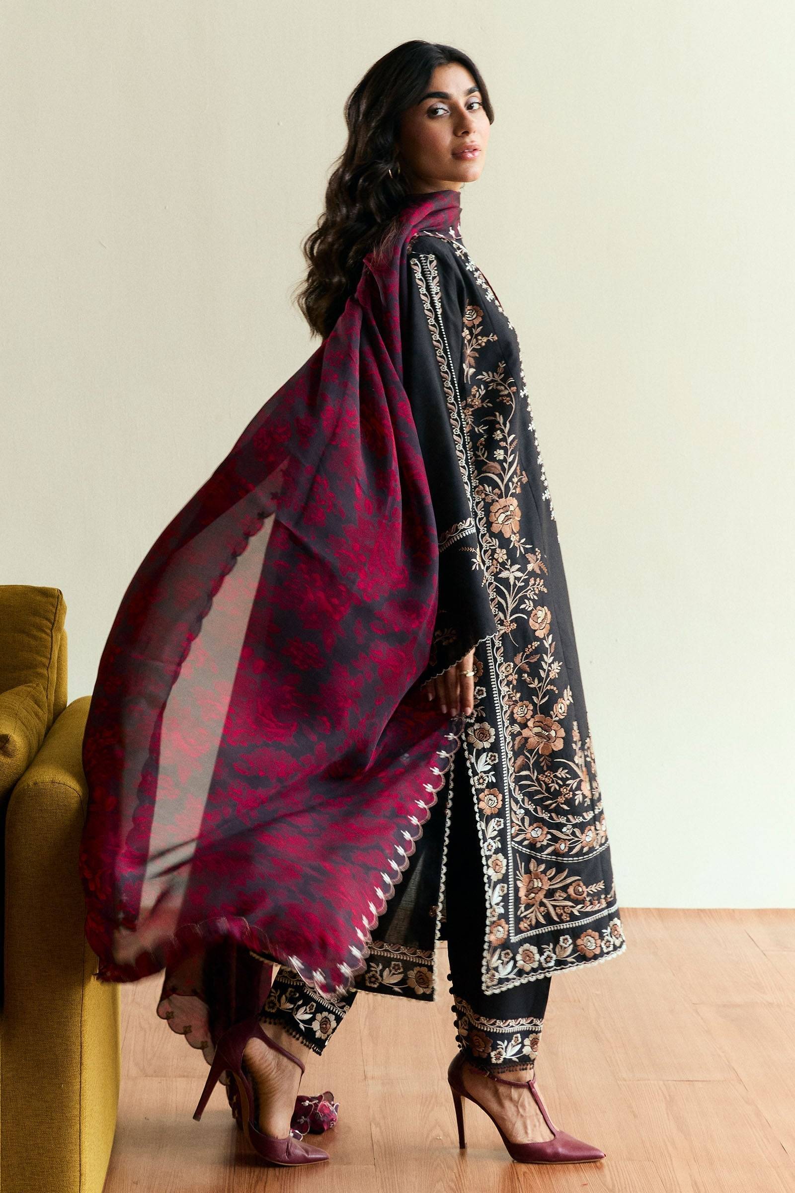 Zara Shahjahan | Coco Eid Edit | Velour-D2 by Maria Faisal - Registered Vendor of : Zara Shahjahan - type : Ladies Clothes - 100% original wedding dresses