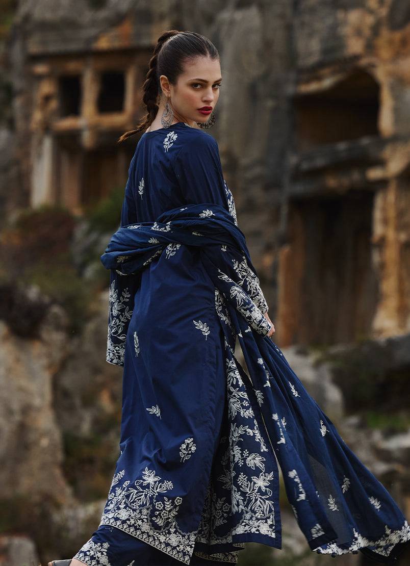 Image | Lawnkari 25 | Yara by Maria Faisal - Registered Vendor of : Image - type : Ladies Clothes - 100% original wedding dresses