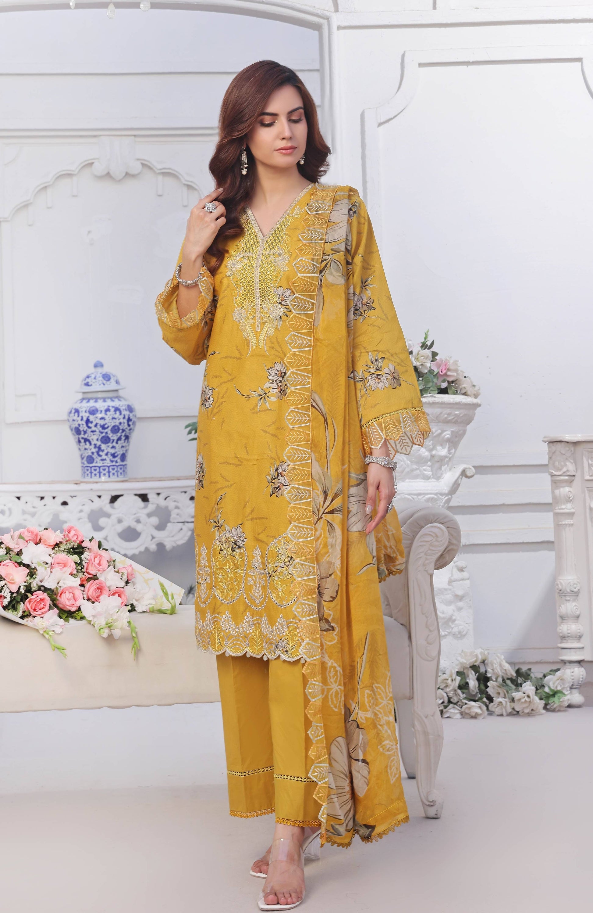 Al Zohaib | Applique Kari Cutwork Edit 25 | ACE-25-05 by Maria Faisal - Registered Vendor of : Alzohaib - type : Ladies Clothes - 100% original wedding dresses