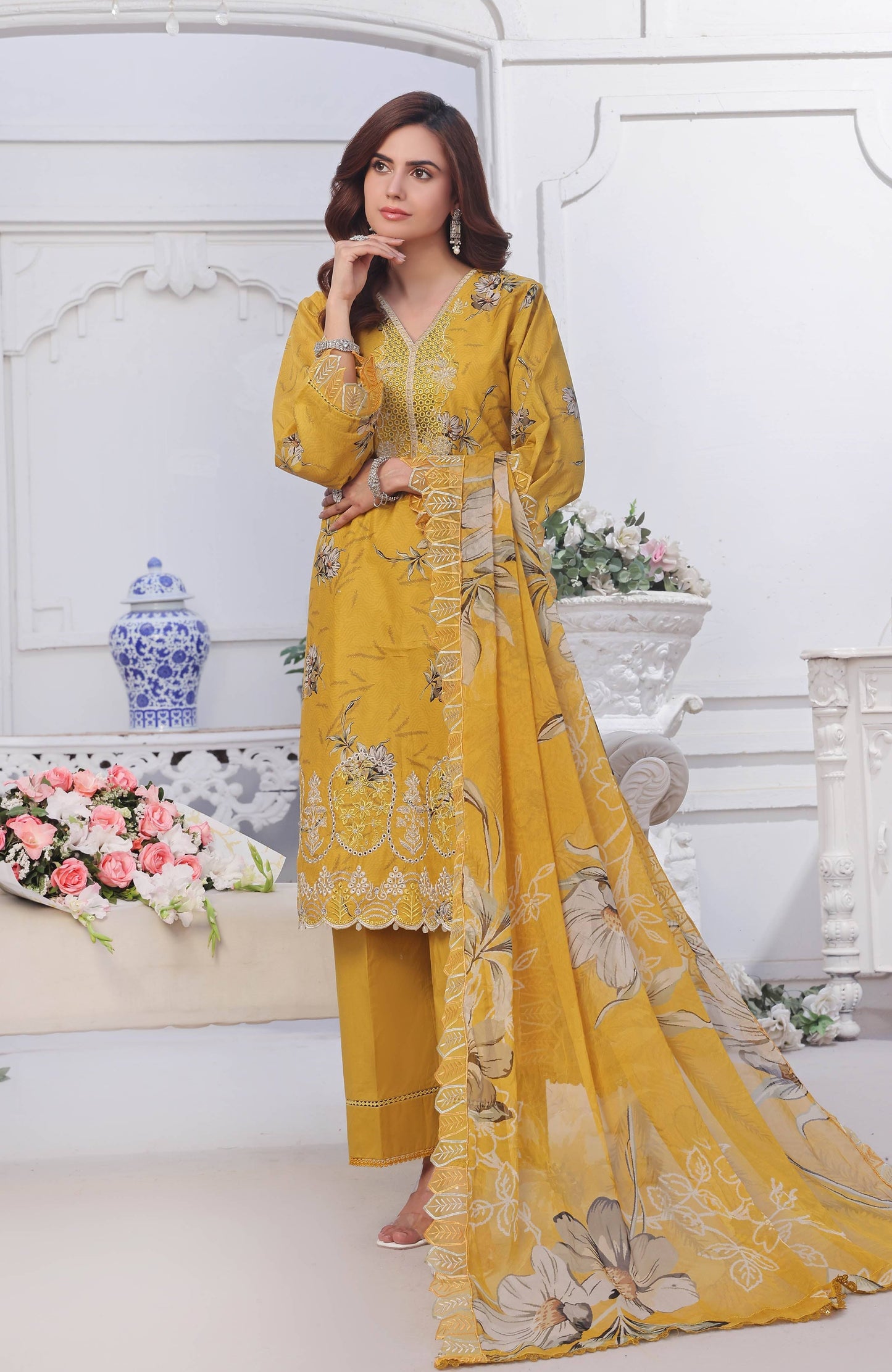 Al Zohaib | Applique Kari Cutwork Edit 25 | ACE-25-05 by Maria Faisal - Registered Vendor of : Alzohaib - type : Ladies Clothes - 100% original wedding dresses