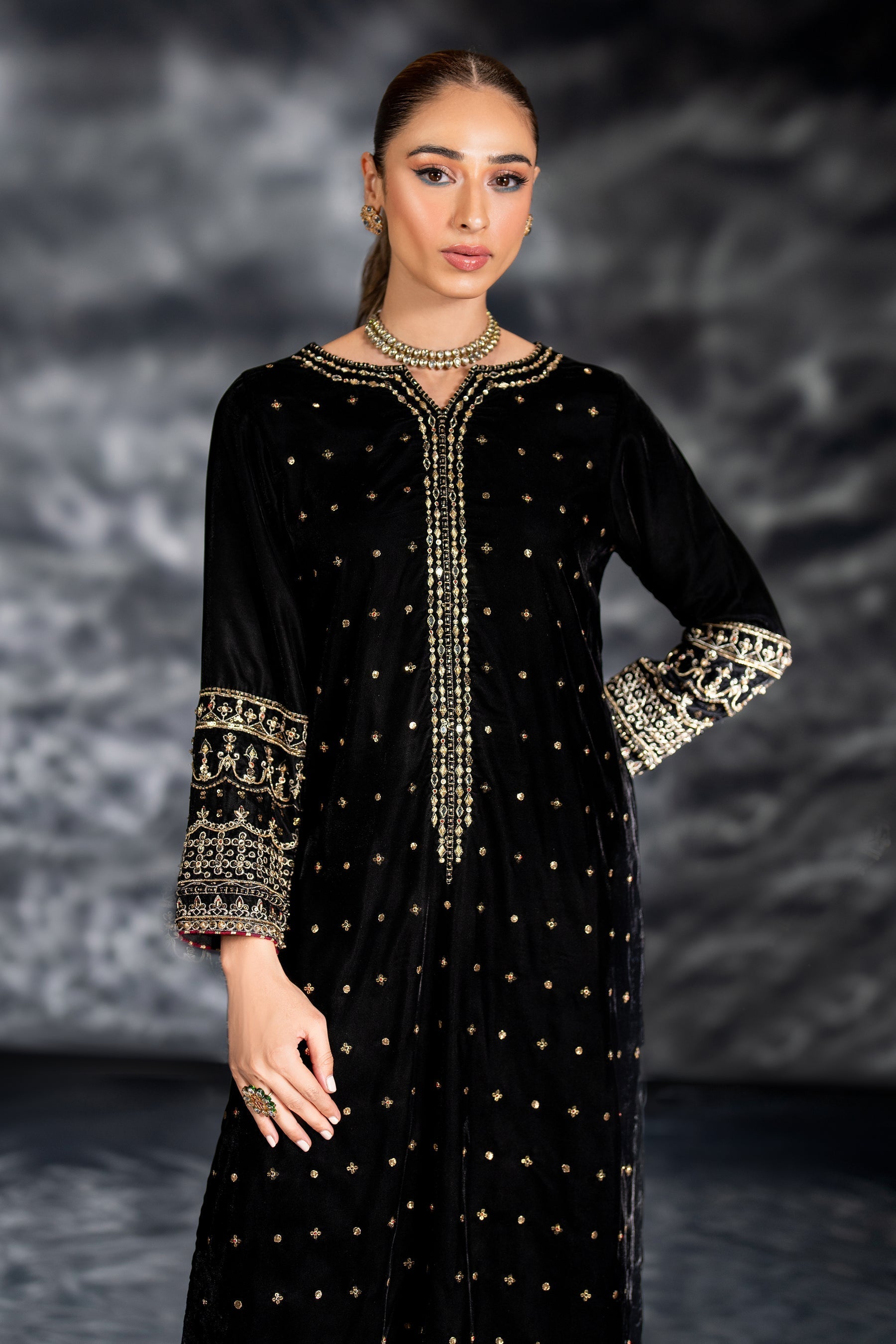 Naqshi | Makhmal 24 | ZUNI - Ladies Clothes - Maria Faisal