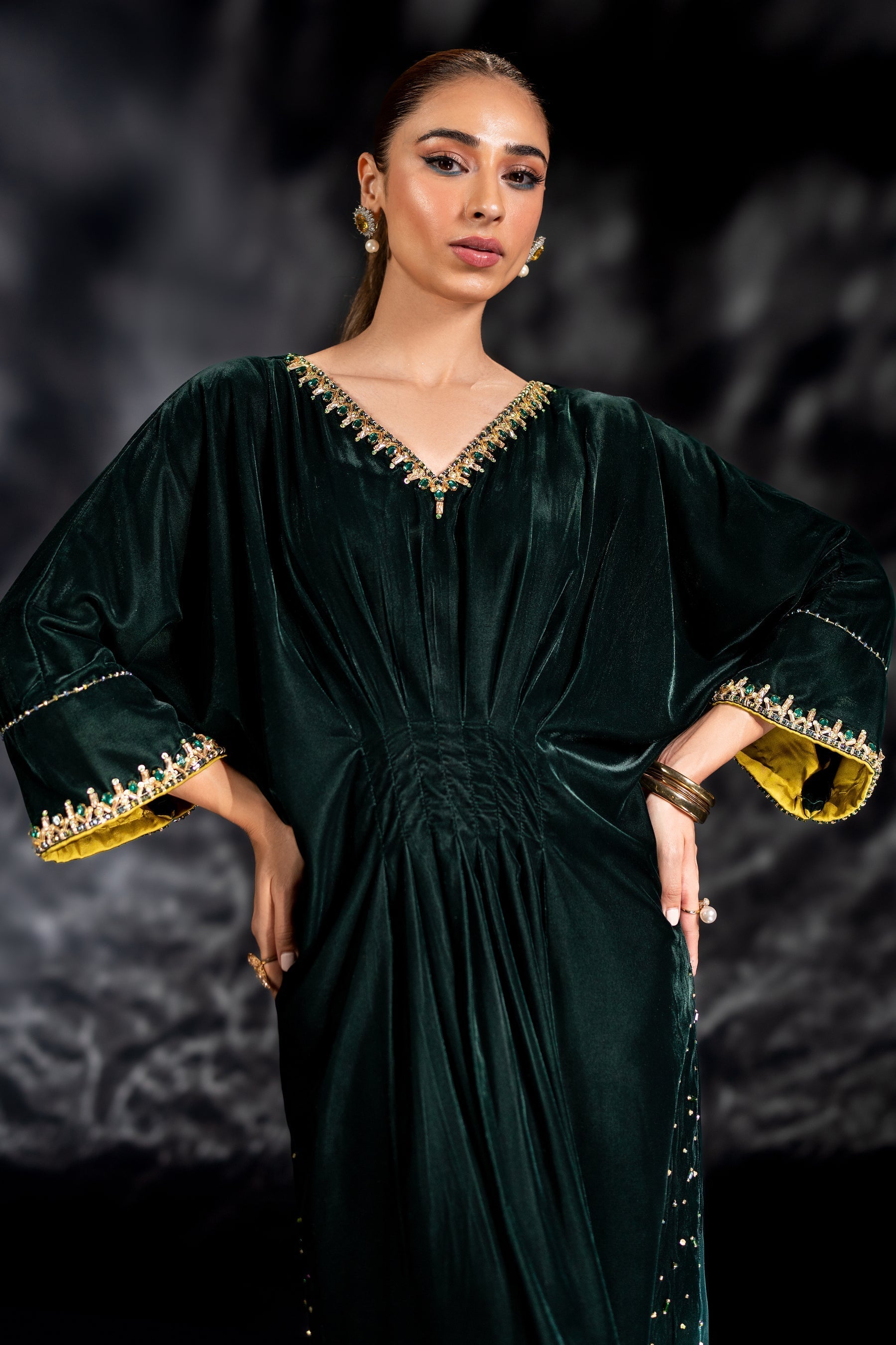 Naqshi | Makhmal 24 | VINNIE - Ladies Clothes - Maria Faisal