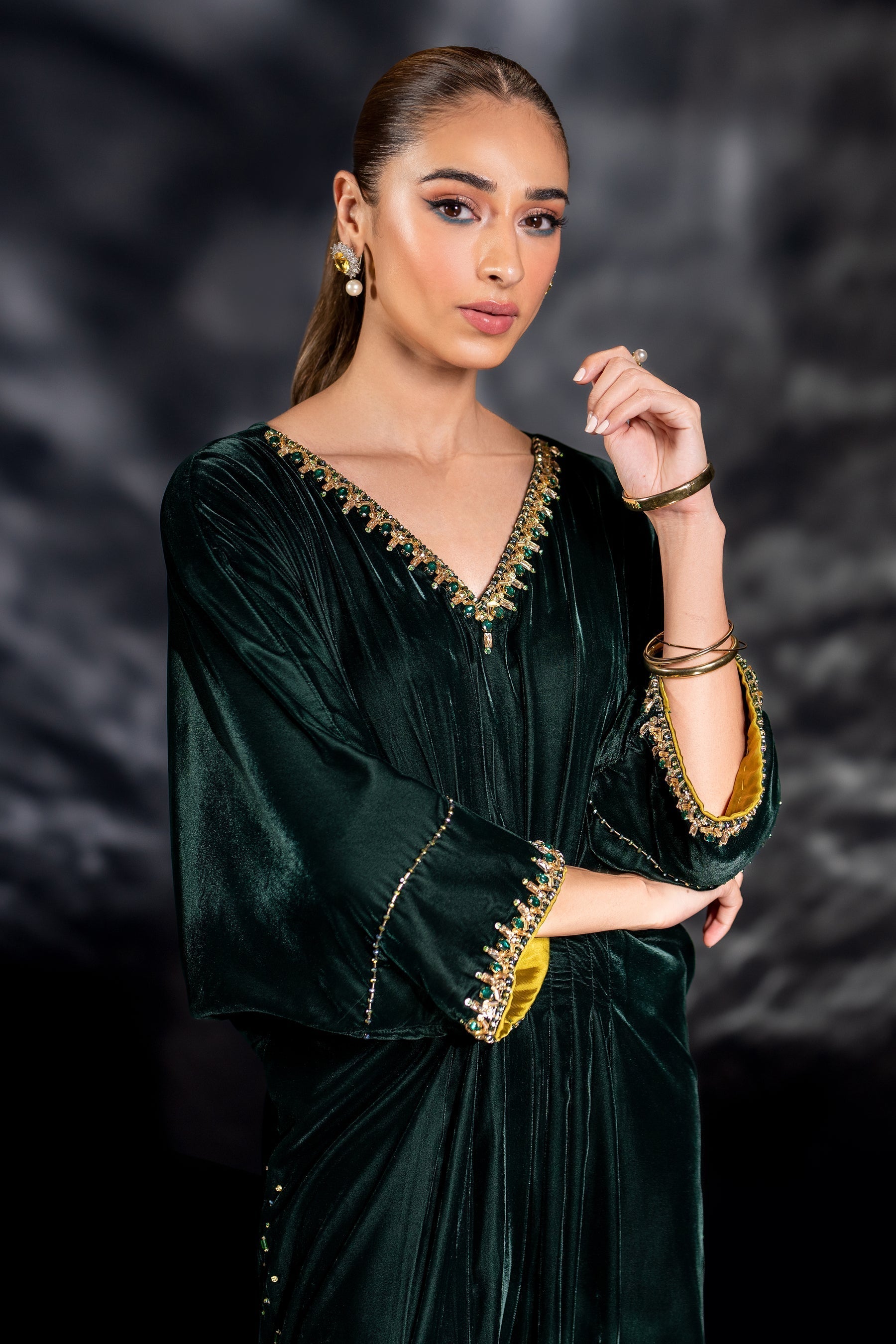 Naqshi | Makhmal 24 | VINNIE - Ladies Clothes - Maria Faisal