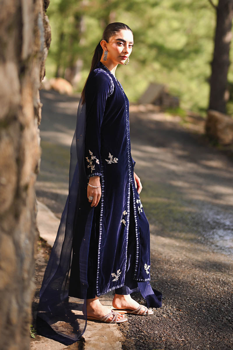 Hue Pret | Farasha Luxury Winter | Meliha - Ladies Clothes - Maria Faisal
