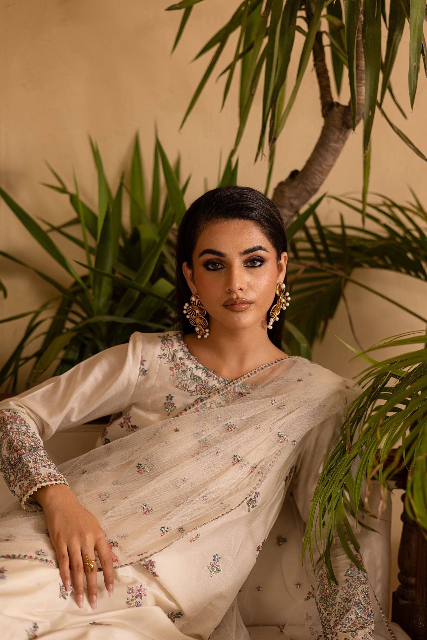 Batik | Nyra Embroidered Summer Solids | White Dove by Maria Faisal - Registered Vendor of : Batik - type : Ladies Clothes - 100% original wedding dresses