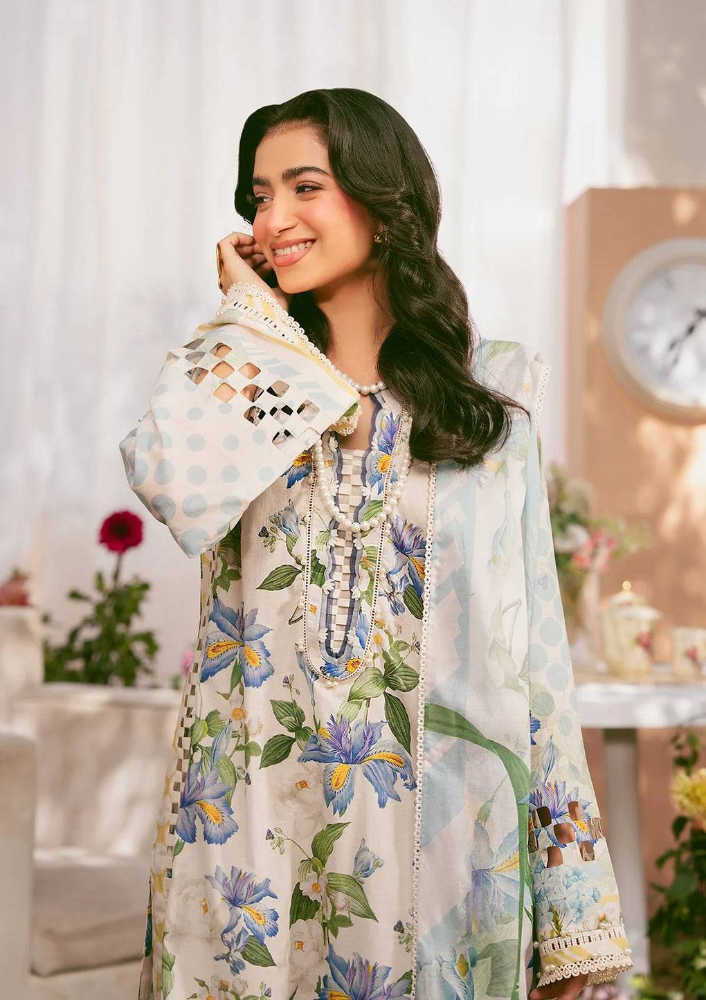 Elaf Premium | Prints 25 | EPS-6A IVORY PETALS by Maria Faisal - Registered Vendor of : Elaf Premium - type : Ladies Clothes - 100% original wedding dresses