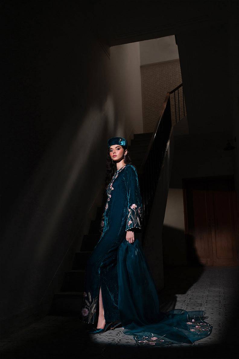 Caia | Luxury Velvet Edit 25 | Twilight custom by Maria Faisal - Registered Vendor of : Caia - type : Ladies Clothes - 100% original wedding dresses