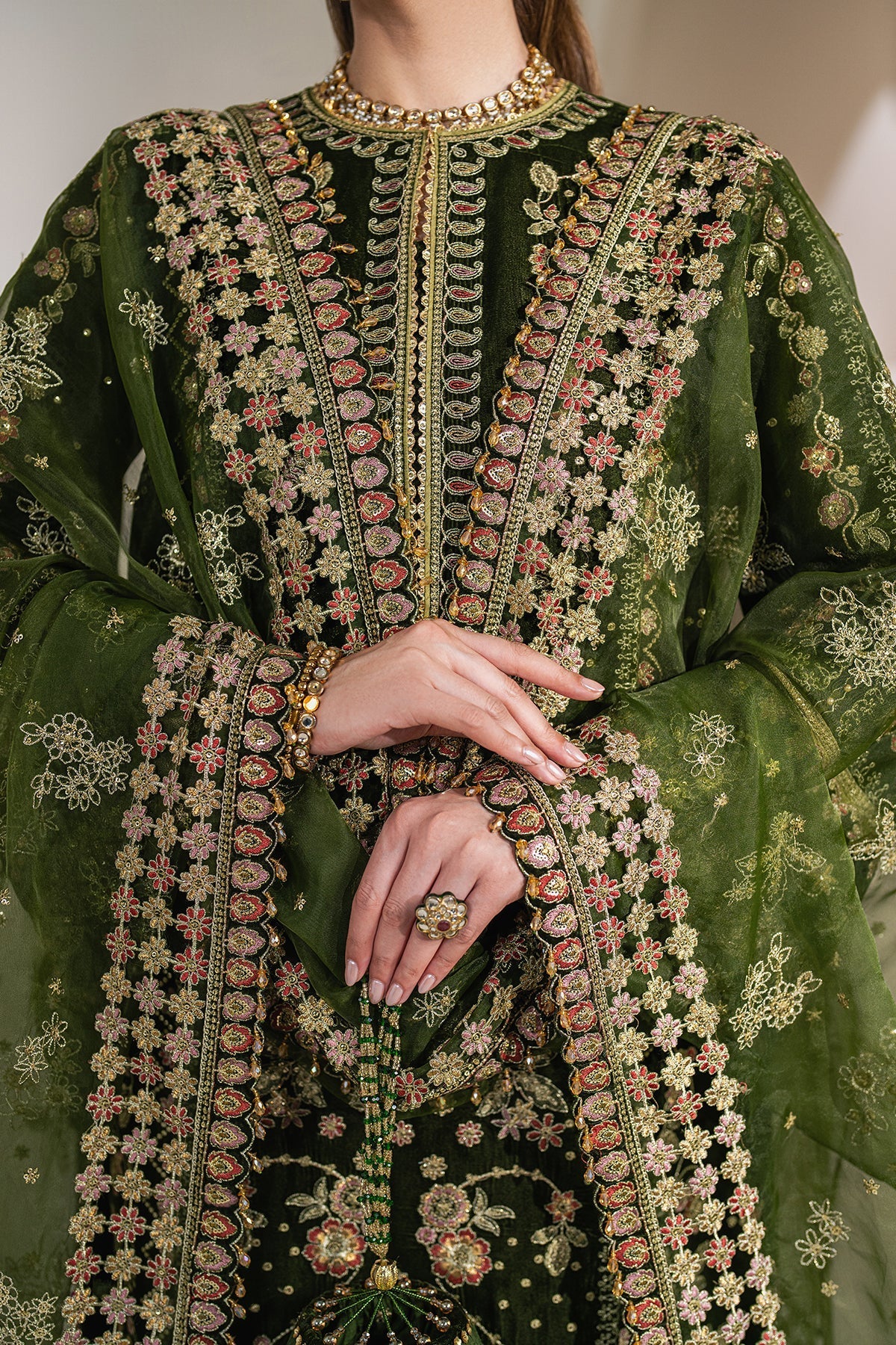 Baroque | Jahanara Luxury Velvet 24 | UF-756 - Designer Dress with Intricate embroidery and embellishments. Shop elegent wedding dress at Maria Faisal.