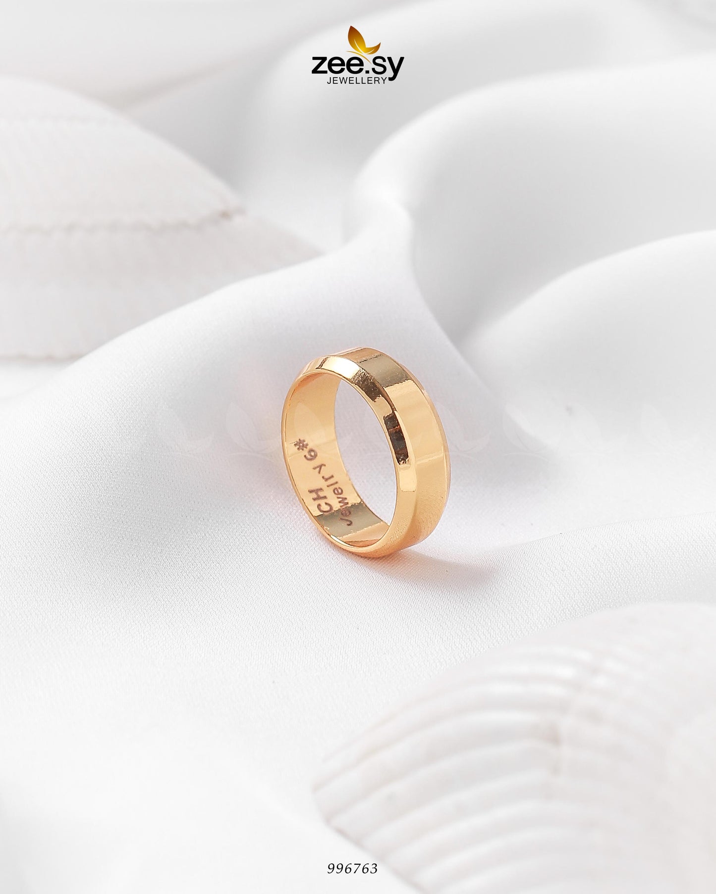 Domsley Ring - Finger Ring