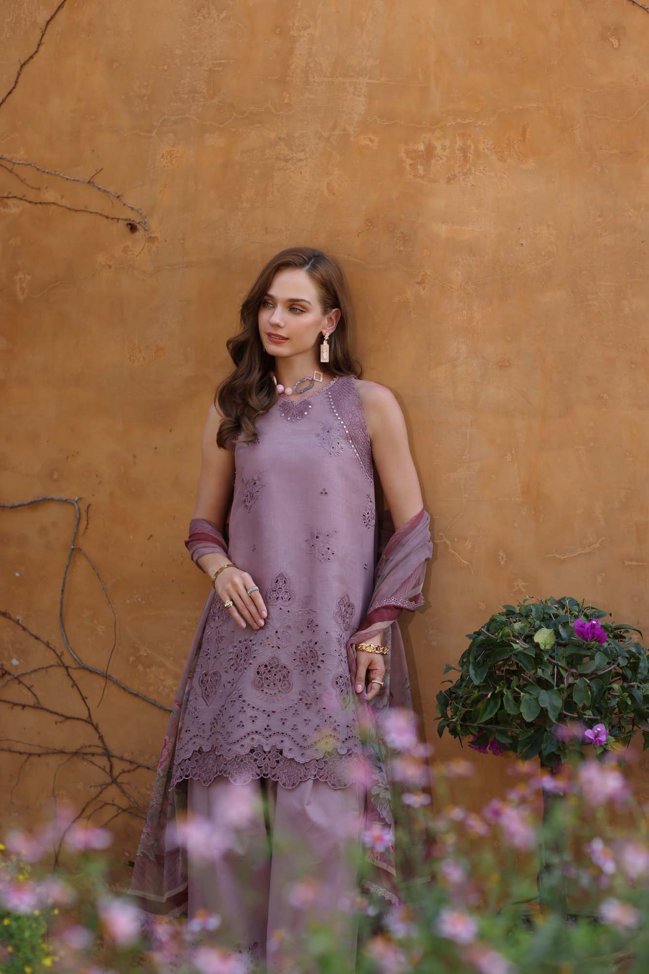 Noor by Saadia Asad | Luxe Chikankari 25 | D8-A by Maria Faisal - Registered Vendor of : Noor by Saadia Asad - type : Ladies Clothes - 100% original wedding dresses