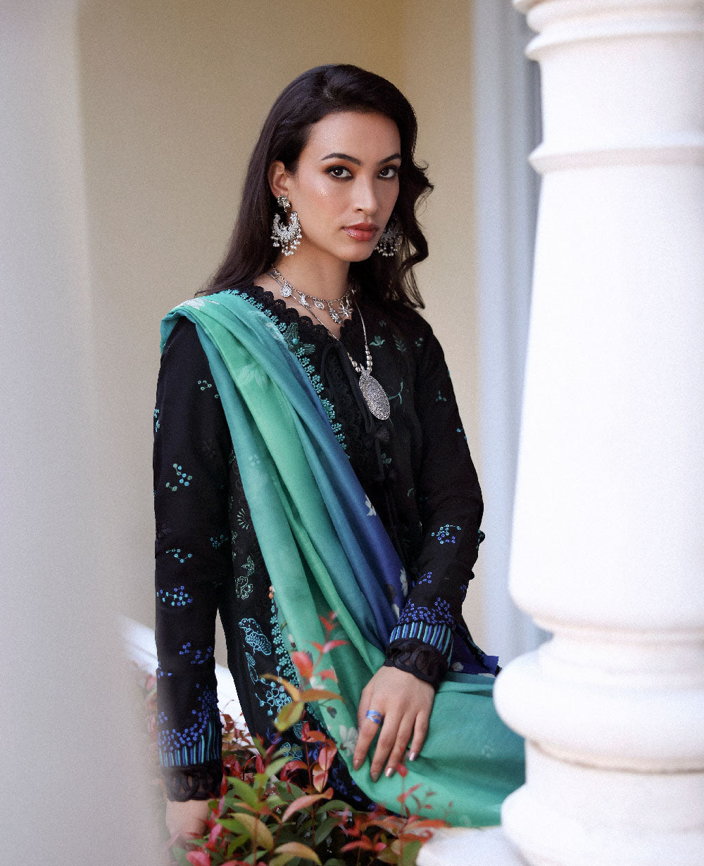 Republic Womenswear | Lilas Lawn 26 | Arisa - Luxury Dress - available at Maria Faisal in UK and USA.