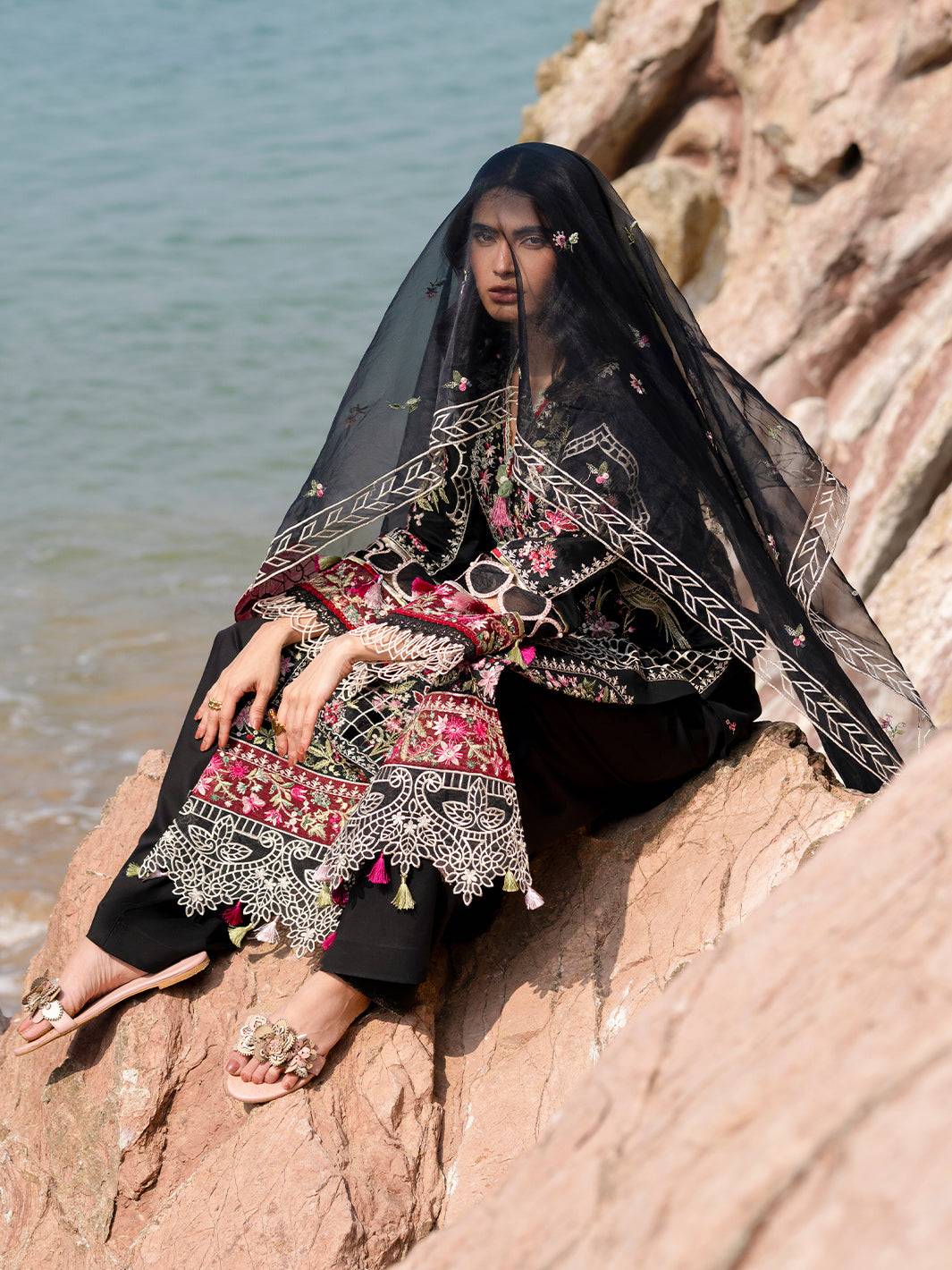 Mahnur | Sirena Luxury Lawn 25 | Azure by Maria Faisal - Registered Vendor of : Mahnur - type : Ladies Clothes - 100% original wedding dresses