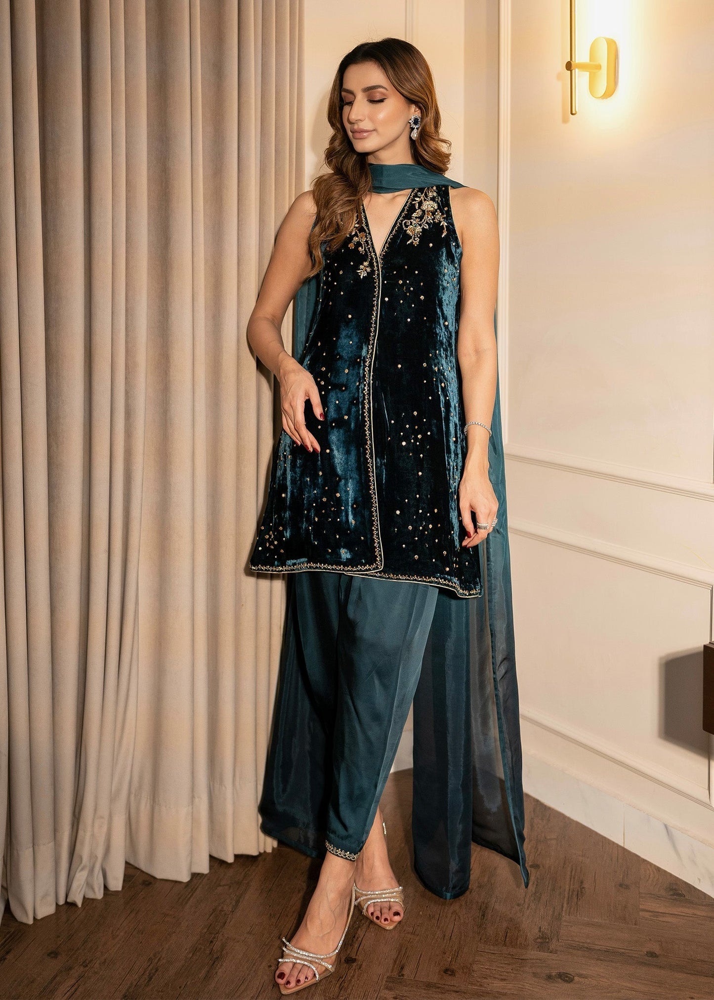 Mahum Asad | Voila Velvets | Sapphire - Ladies Clothes - Maria Faisal