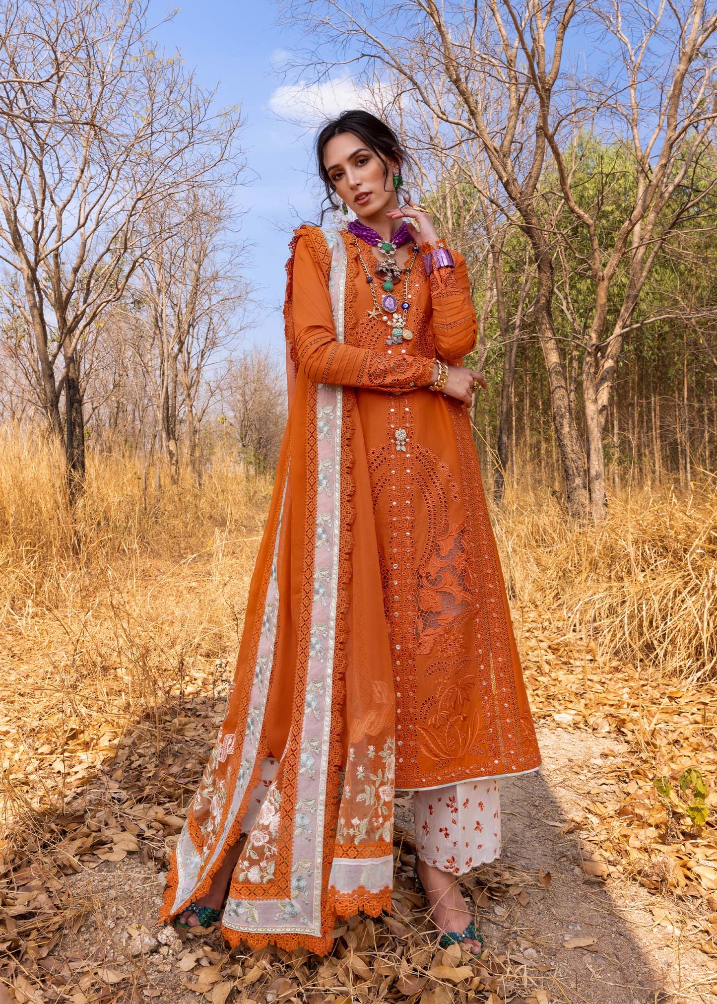 Saira Shakira | Luxury Lawn 25 | SHAMS-B by Maria Faisal - Registered Vendor of : Saira Shakira - type : Ladies Clothes - 100% original wedding dresses