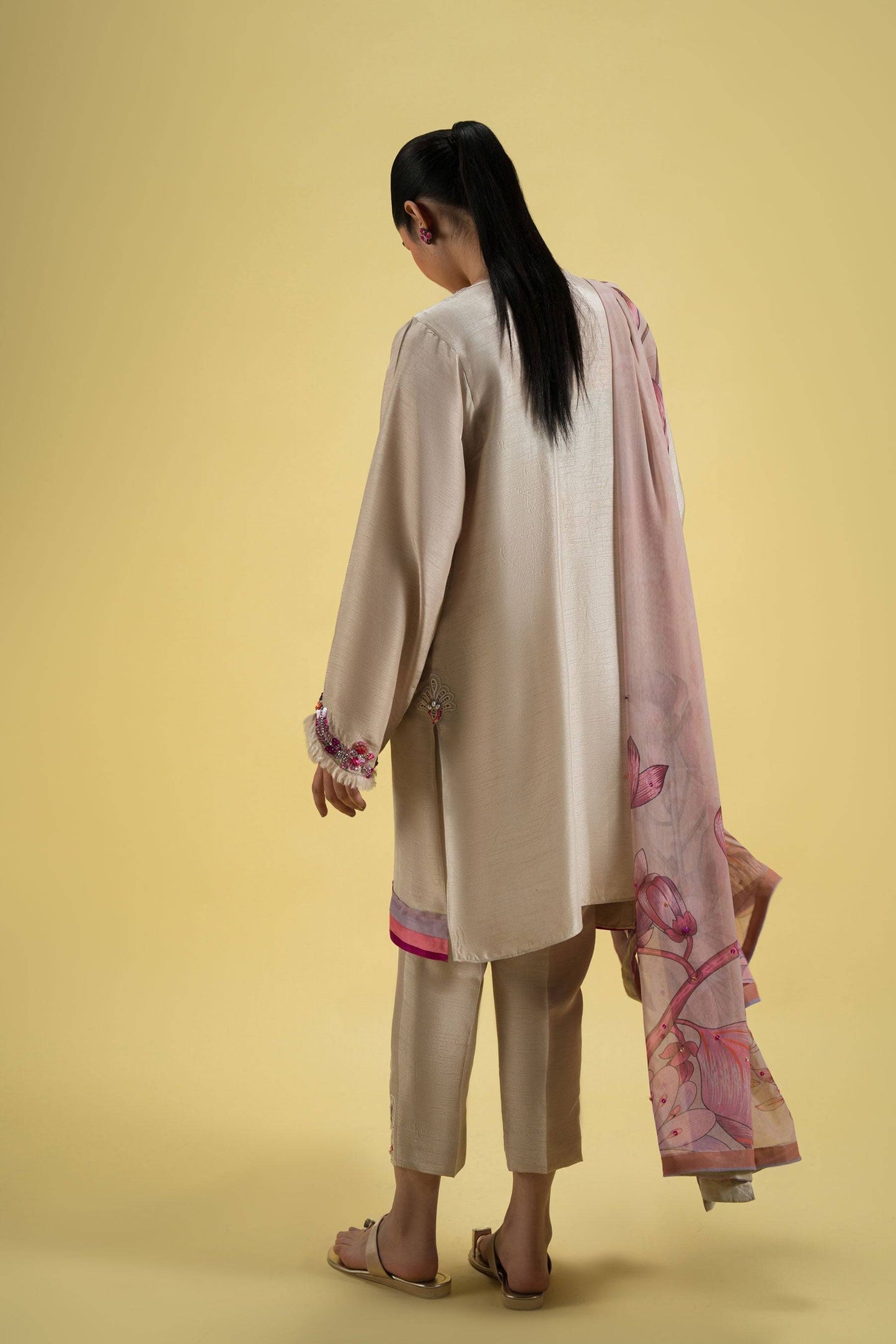 Ammara Khan | Sia 25 | D-03 by Maria Faisal - Registered Vendor of : Ammara Khan - type : Ladies Clothes - 100% original wedding dresses