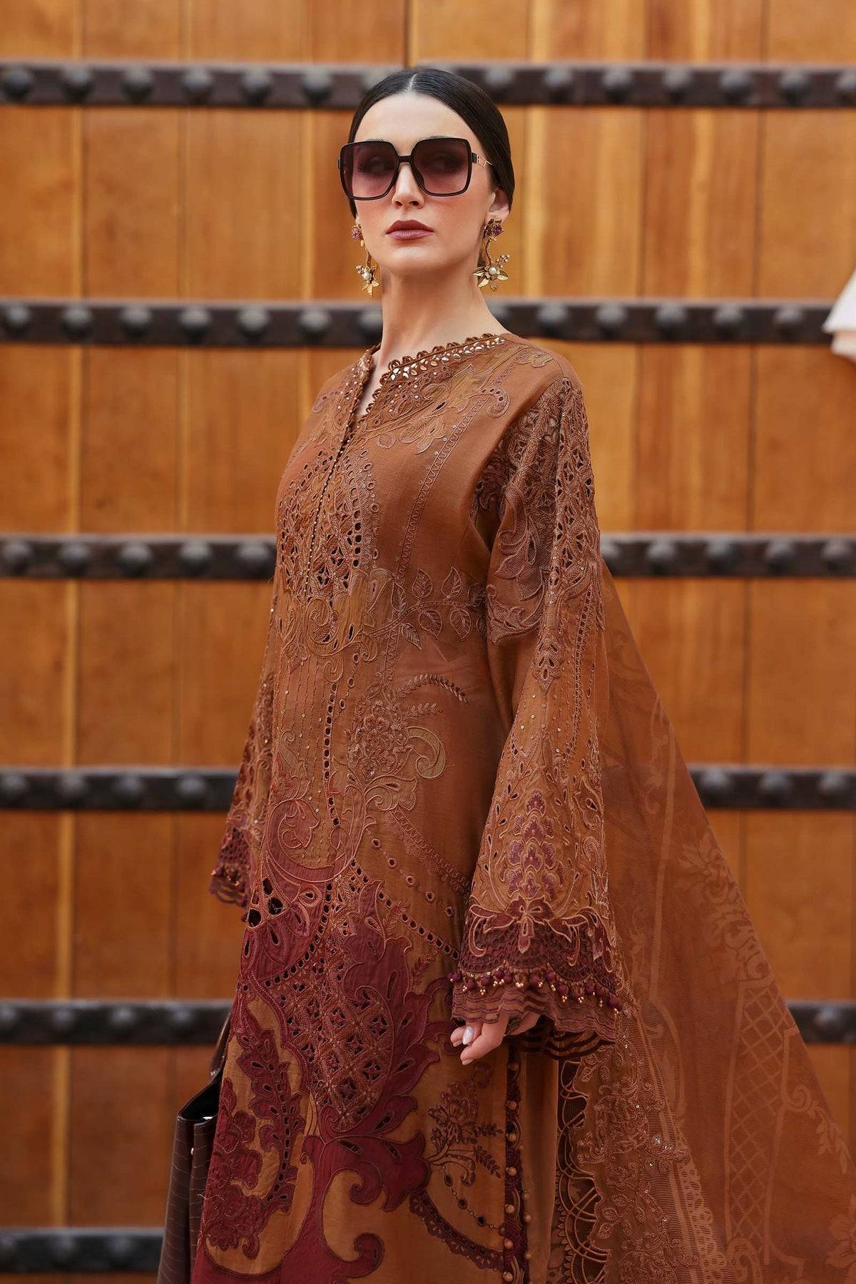 Maria B | Luxury Lawn 25 | D-2501-B by Maria Faisal - Registered Vendor of : Maria B - type : Ladies Clothes - 100% original wedding dresses