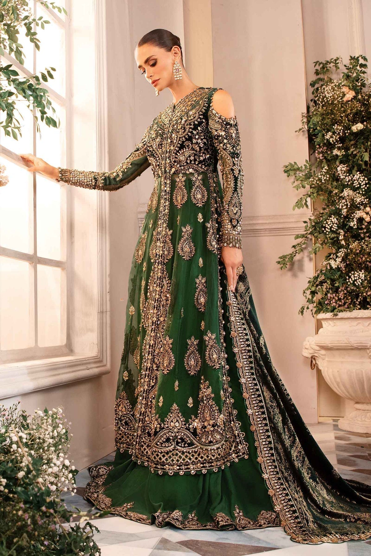 Maria B | Mbroidered Formals 24 | Velvet Suit | BD-2904 - Designer Dress with Intricate embroidery and embellishments. Shop elegent wedding dress at Maria Faisal.