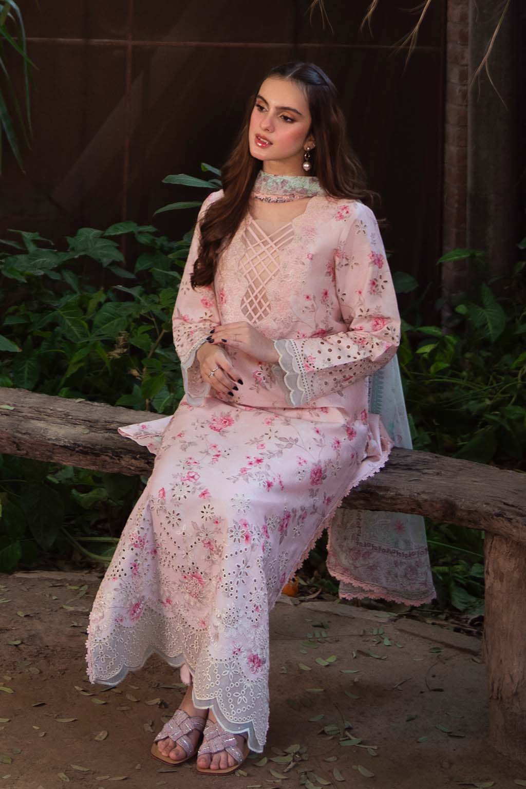 Neeshay | Summer Lines Printkari 25 | PECHE by Maria Faisal - Registered Vendor of : Neeshay - type : Ladies Clothes - 100% original wedding dresses