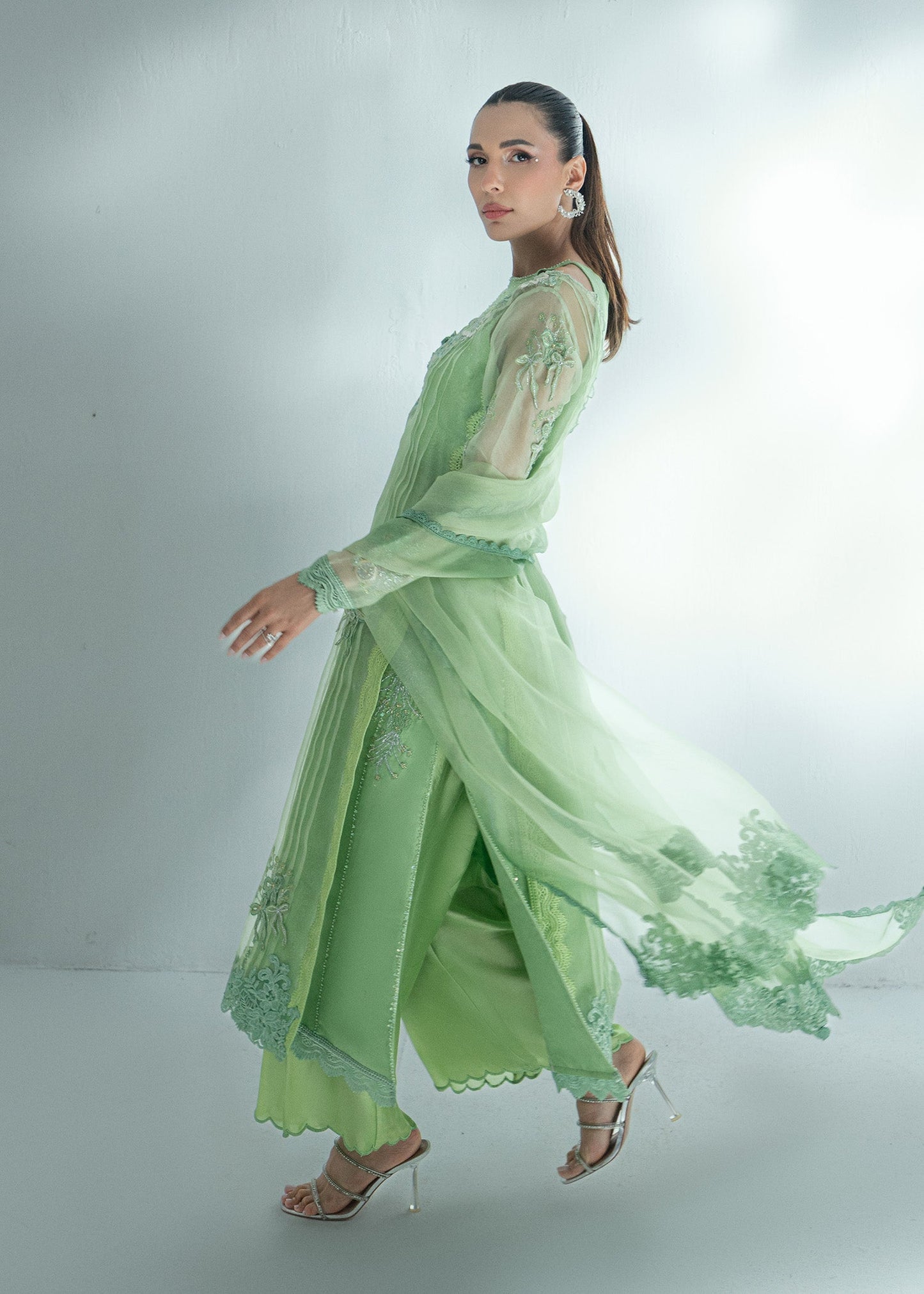 Umsha | Soiree De Rose | Twilight Garden - Ladies Clothes - Maria Faisal