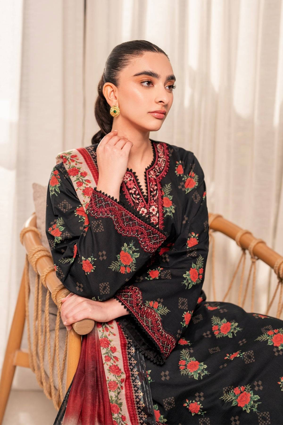 Xenia Formals | Summer Away 25 | PIXIE by Maria Faisal - Registered Vendor of : Xenia Formals - type : Ladies Clothes - 100% original wedding dresses