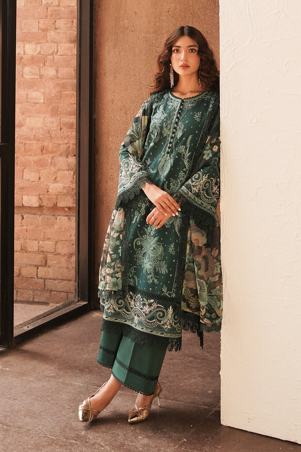 Afrozeh | Chikankari Lawn 24 | Viridian - Waniyas