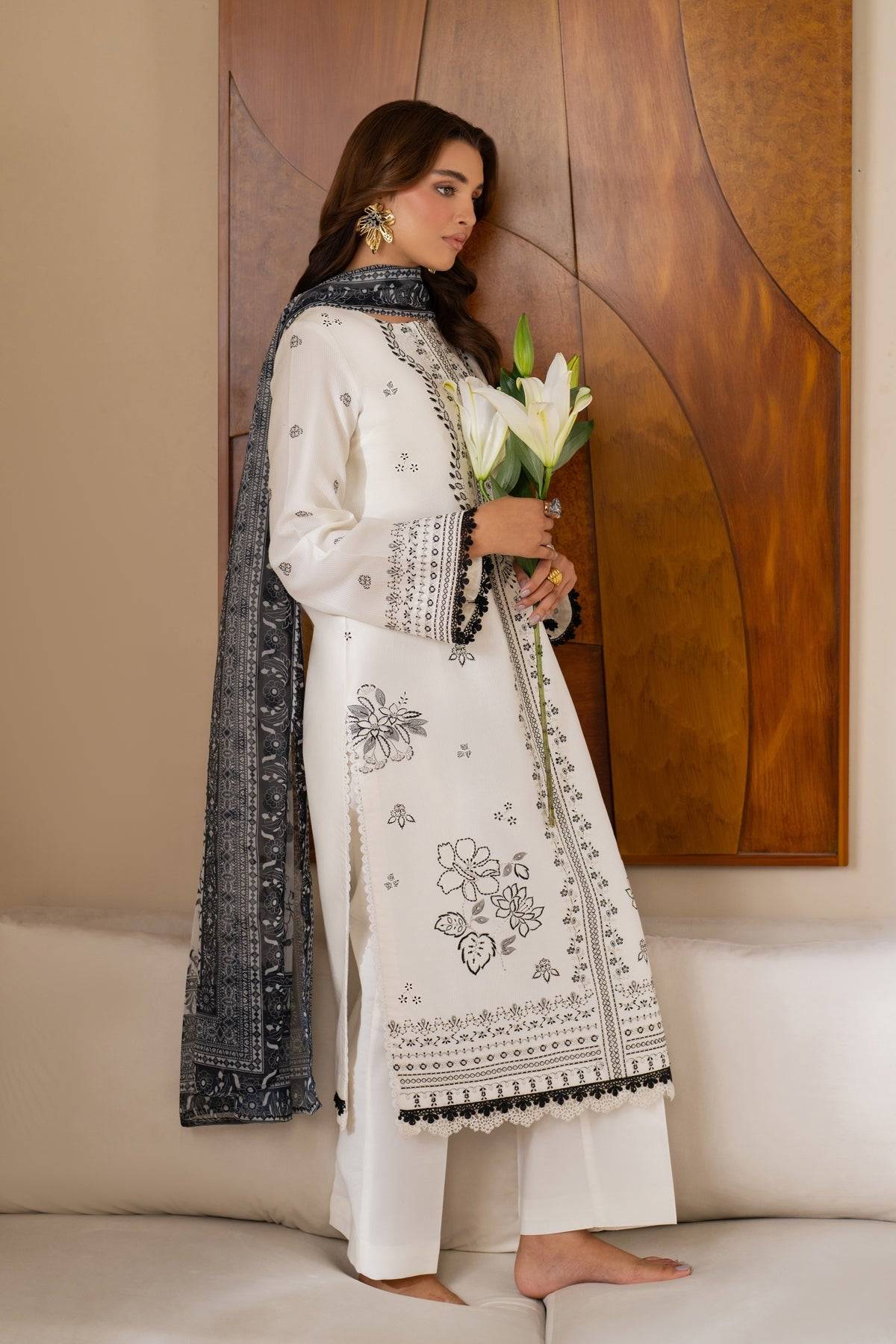 Xenia Formals | Summer Away 25 | TAWI by Maria Faisal - Registered Vendor of : Xenia Formals - type : Ladies Clothes - 100% original wedding dresses