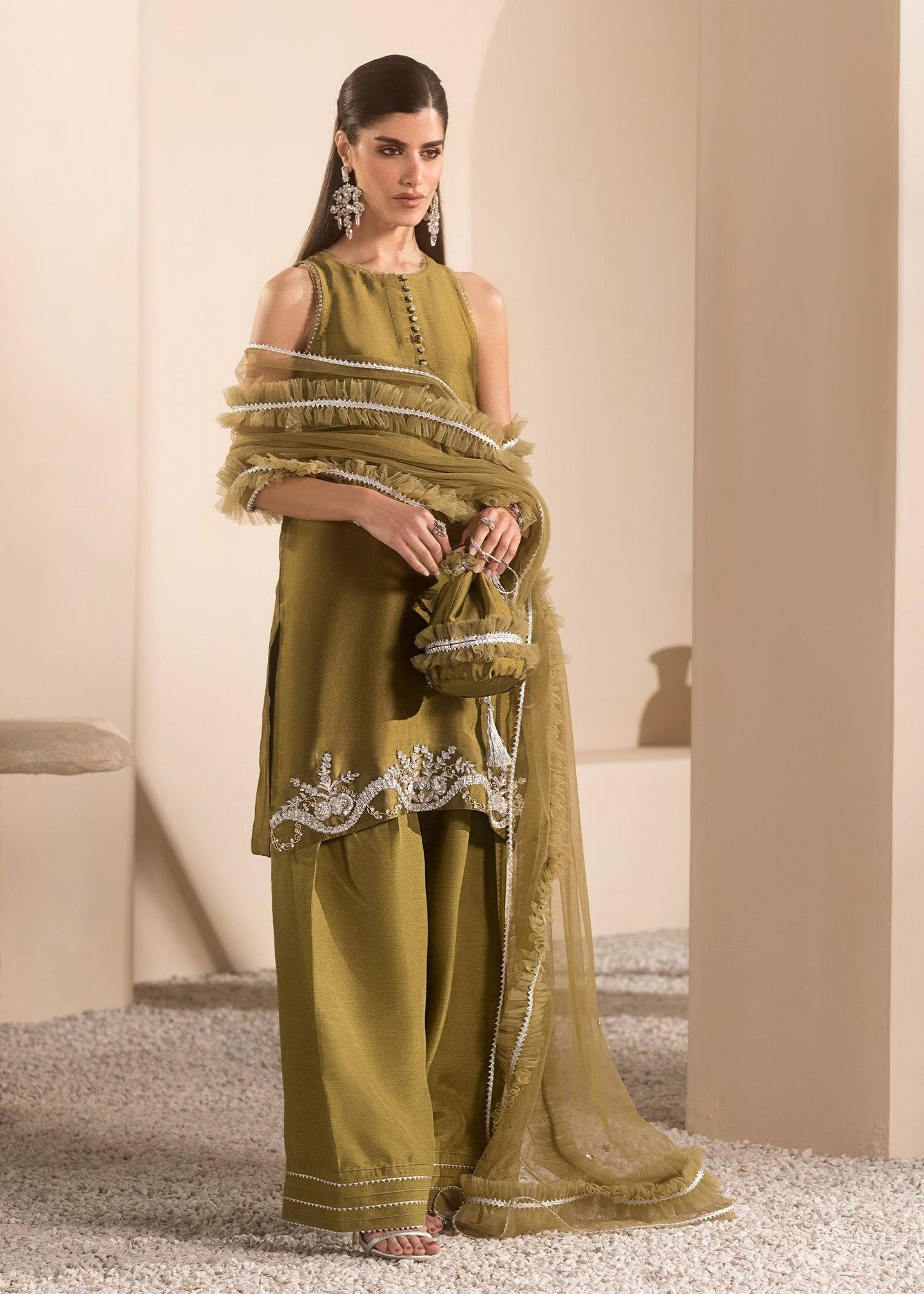 Mahum Asad | Breaking the Bar | Autumn by Maria Faisal - Registered Vendor of : Mahum Asad - type : Ladies Clothes - 100% original wedding dresses