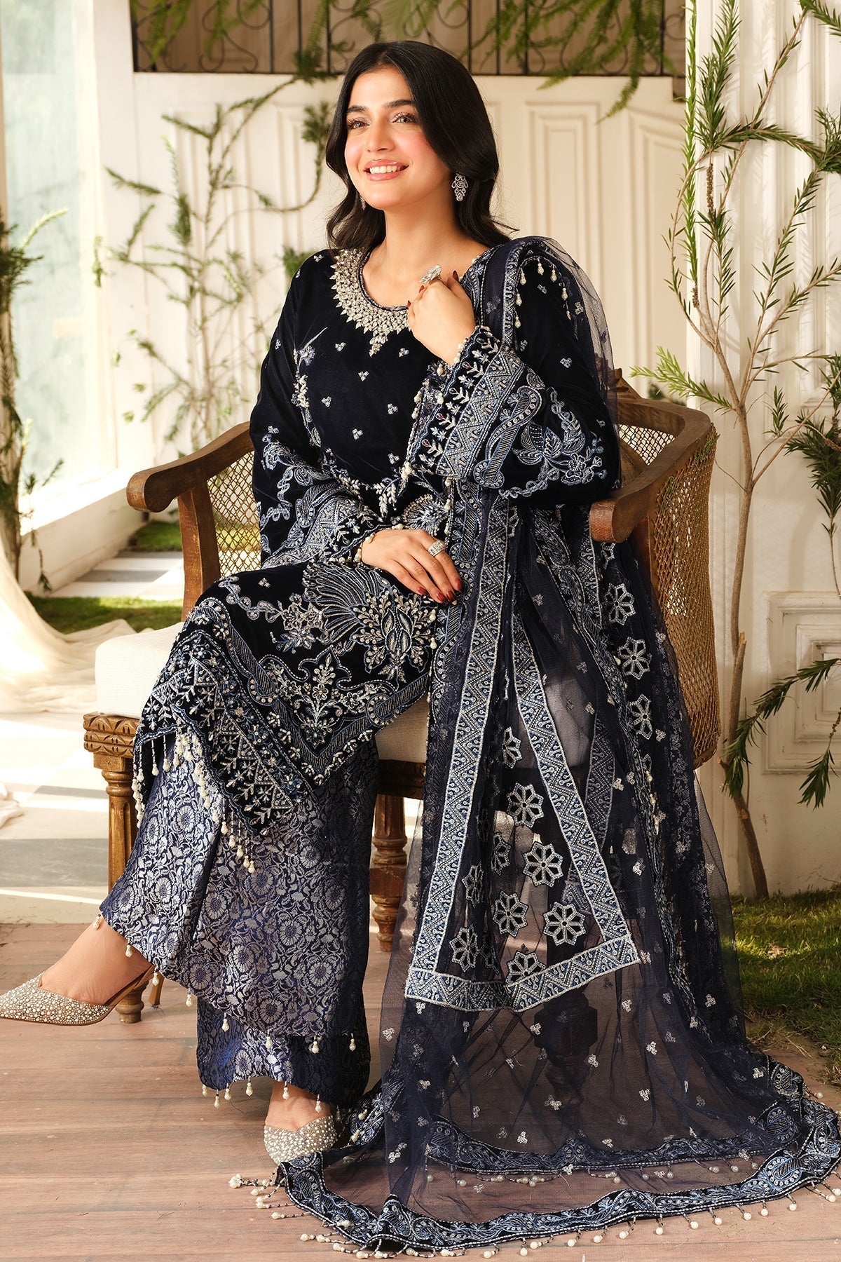 Raeesa Premium | Sheen Luxury Velvet | Nura - Ladies Clothes - Maria Faisal