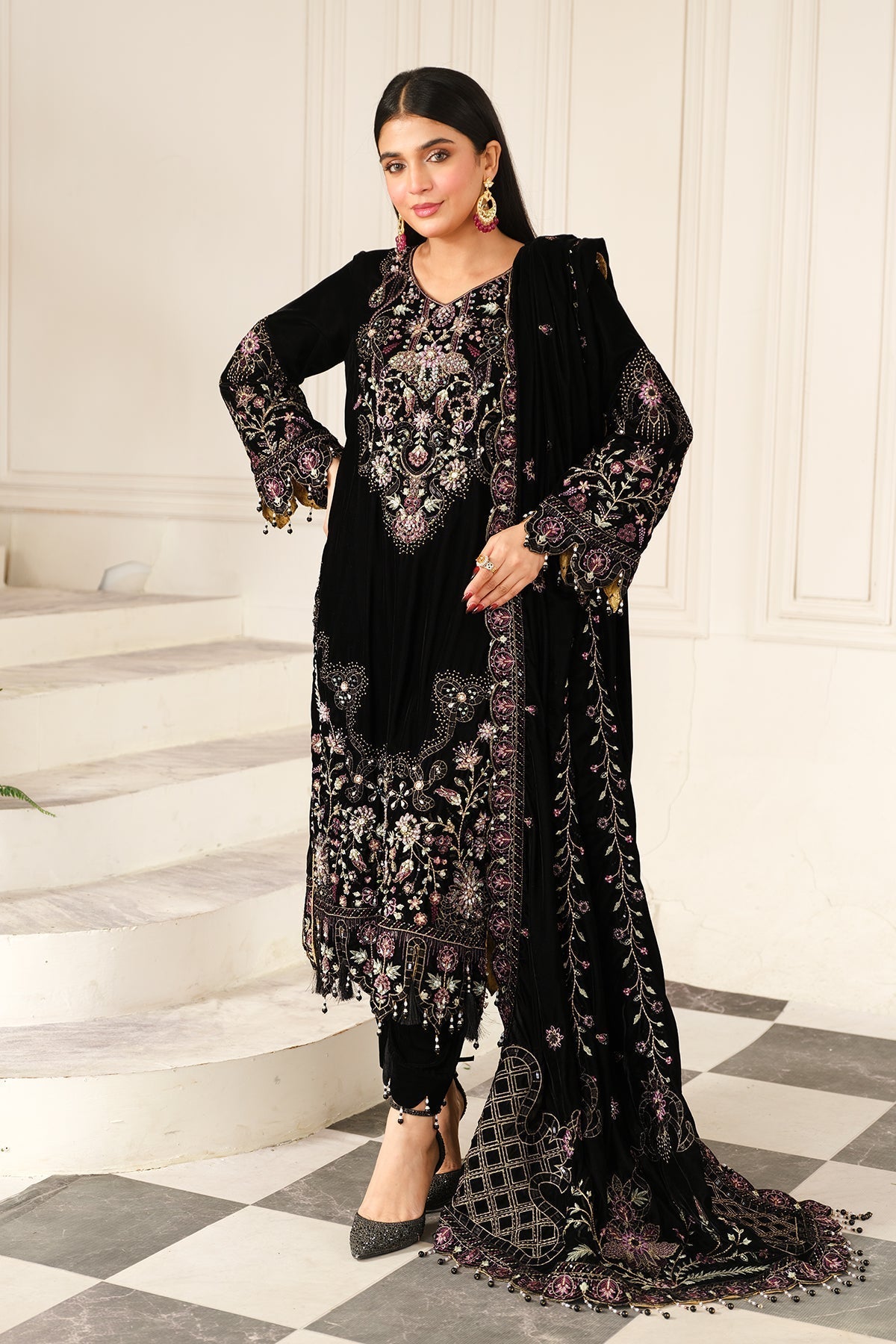 Raeesa Premium | Sheen Luxury Velvet | Noir - Ladies Clothes - Maria Faisal